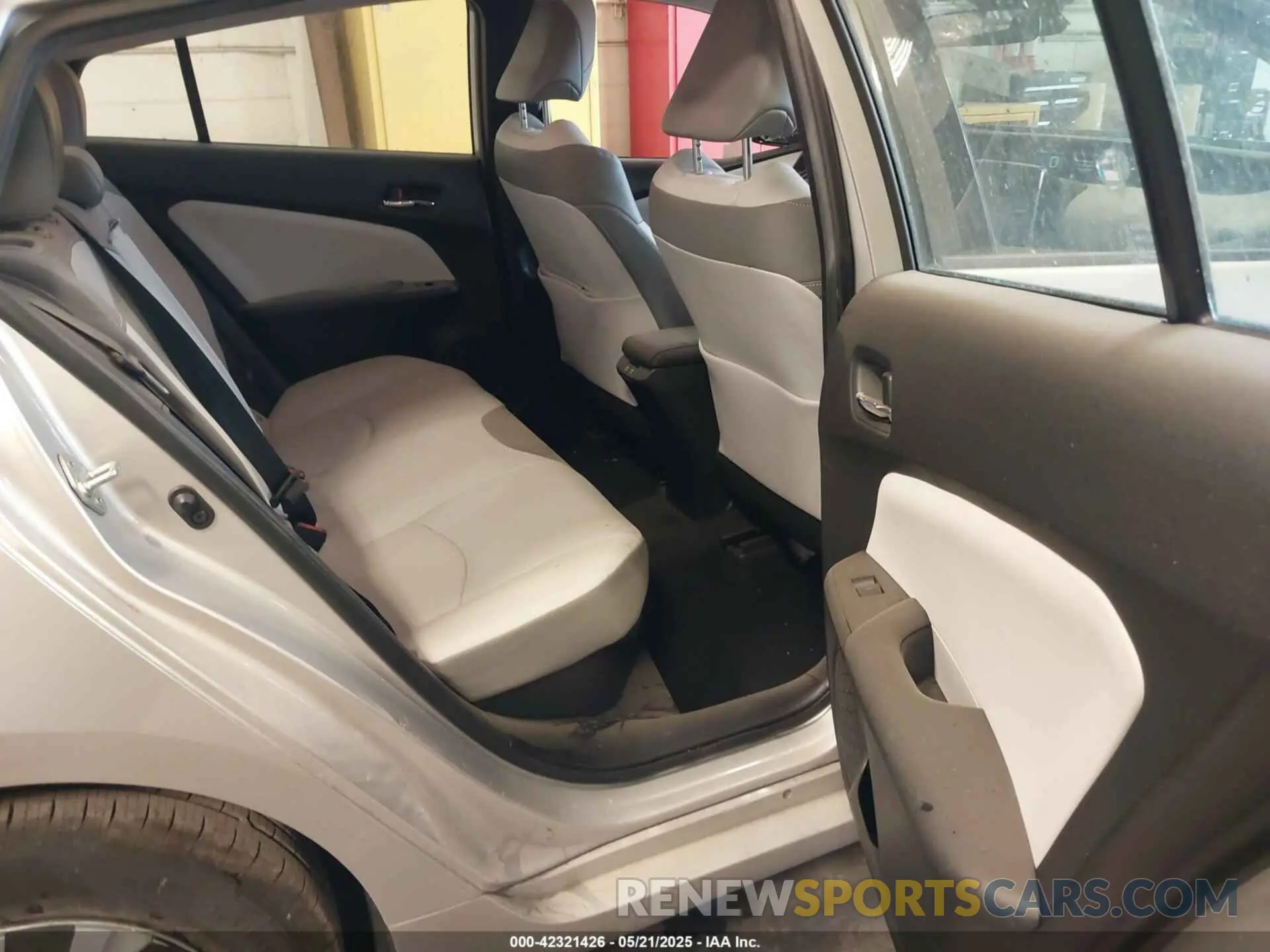 8 Photograph of a damaged car JTDKARFP3L3150458 TOYOTA PRIUS PRIME 2020