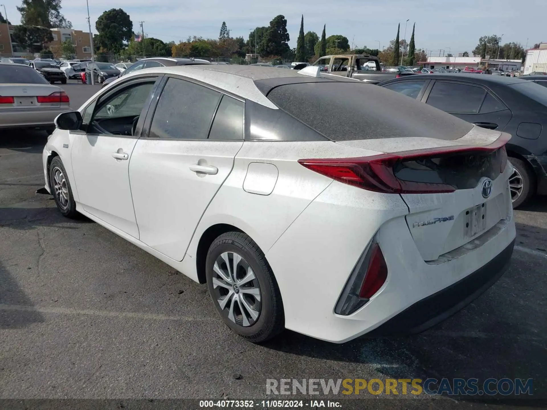 3 Photograph of a damaged car JTDKARFP4L3137086 TOYOTA PRIUS PRIME 2020