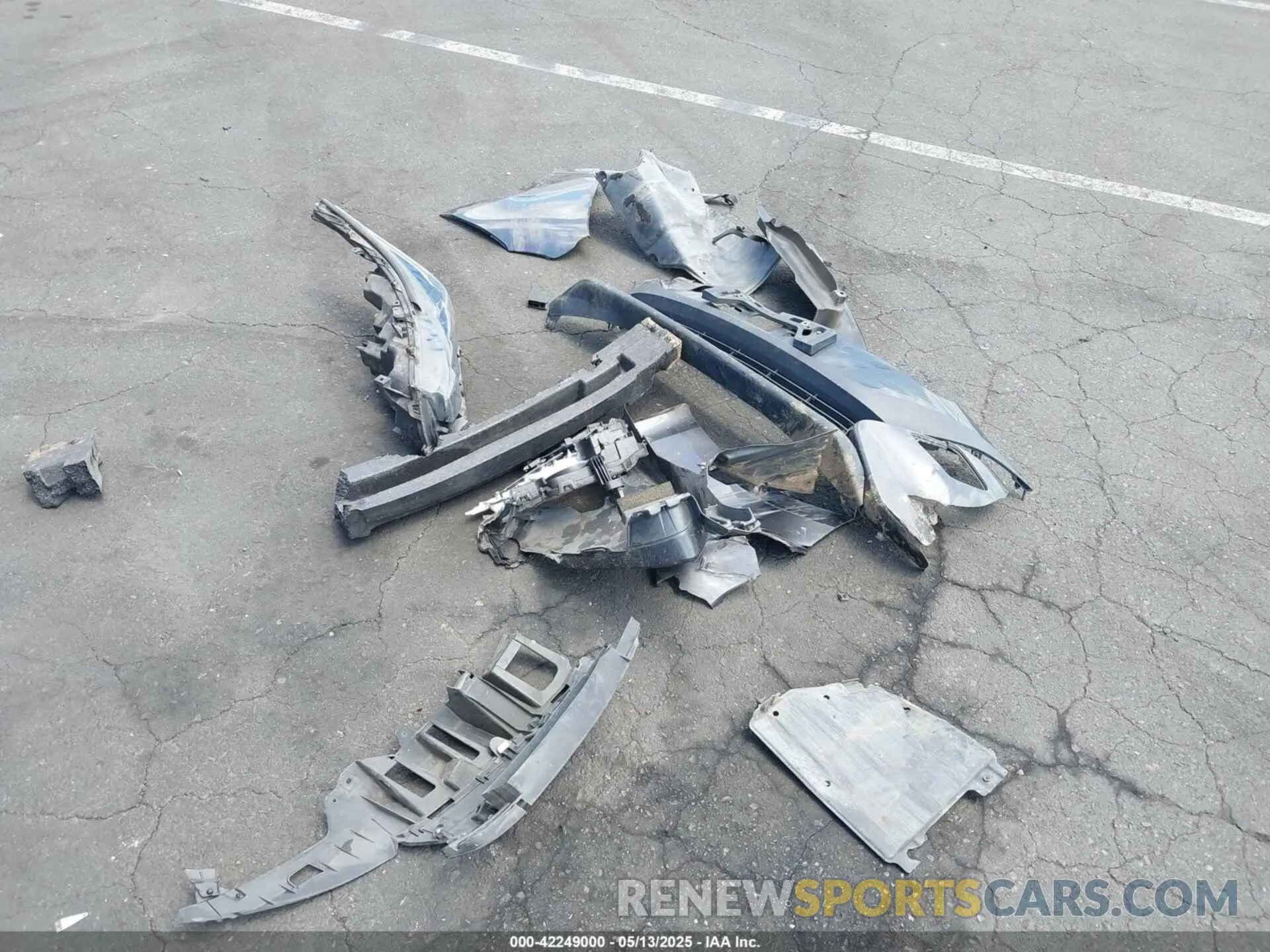 12 Photograph of a damaged car JTDKARFP5L3134696 TOYOTA PRIUS PRIME 2020