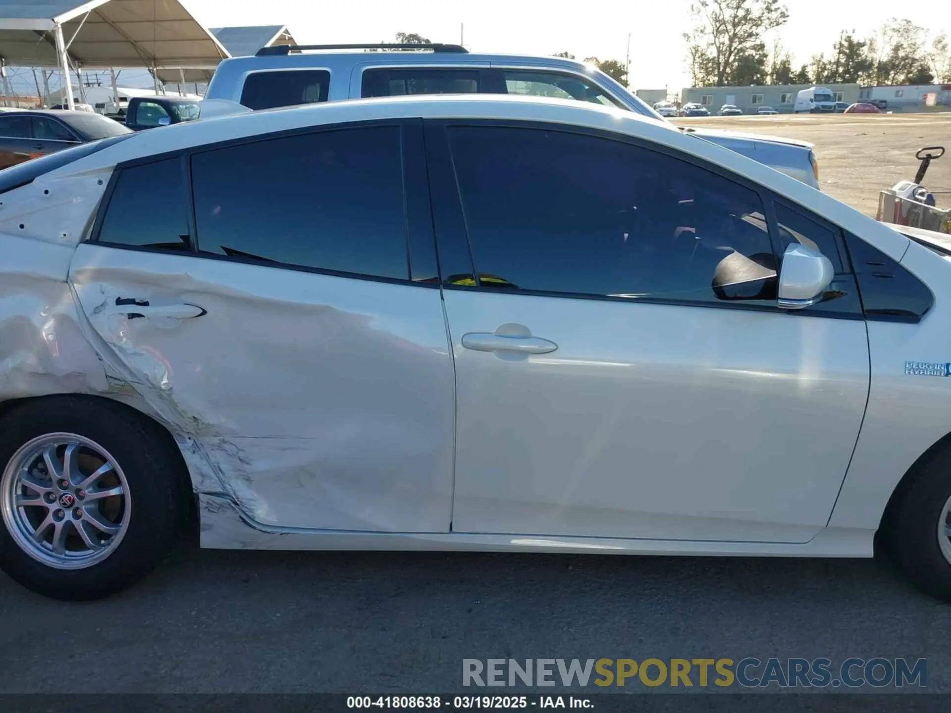 13 Фотография поврежденного автомобиля JTDKARFP5L3145861 TOYOTA PRIUS PRIME 2020