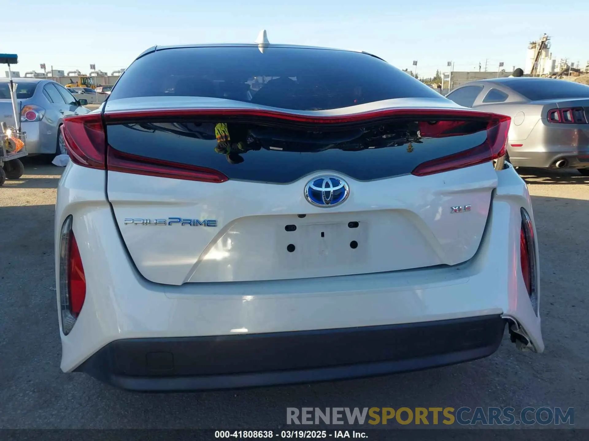 16 Фотография поврежденного автомобиля JTDKARFP5L3145861 TOYOTA PRIUS PRIME 2020