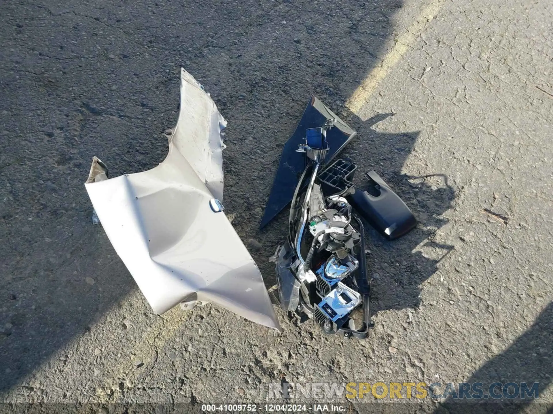 11 Photograph of a damaged car JTDKARFP6L3145576 TOYOTA PRIUS PRIME 2020
