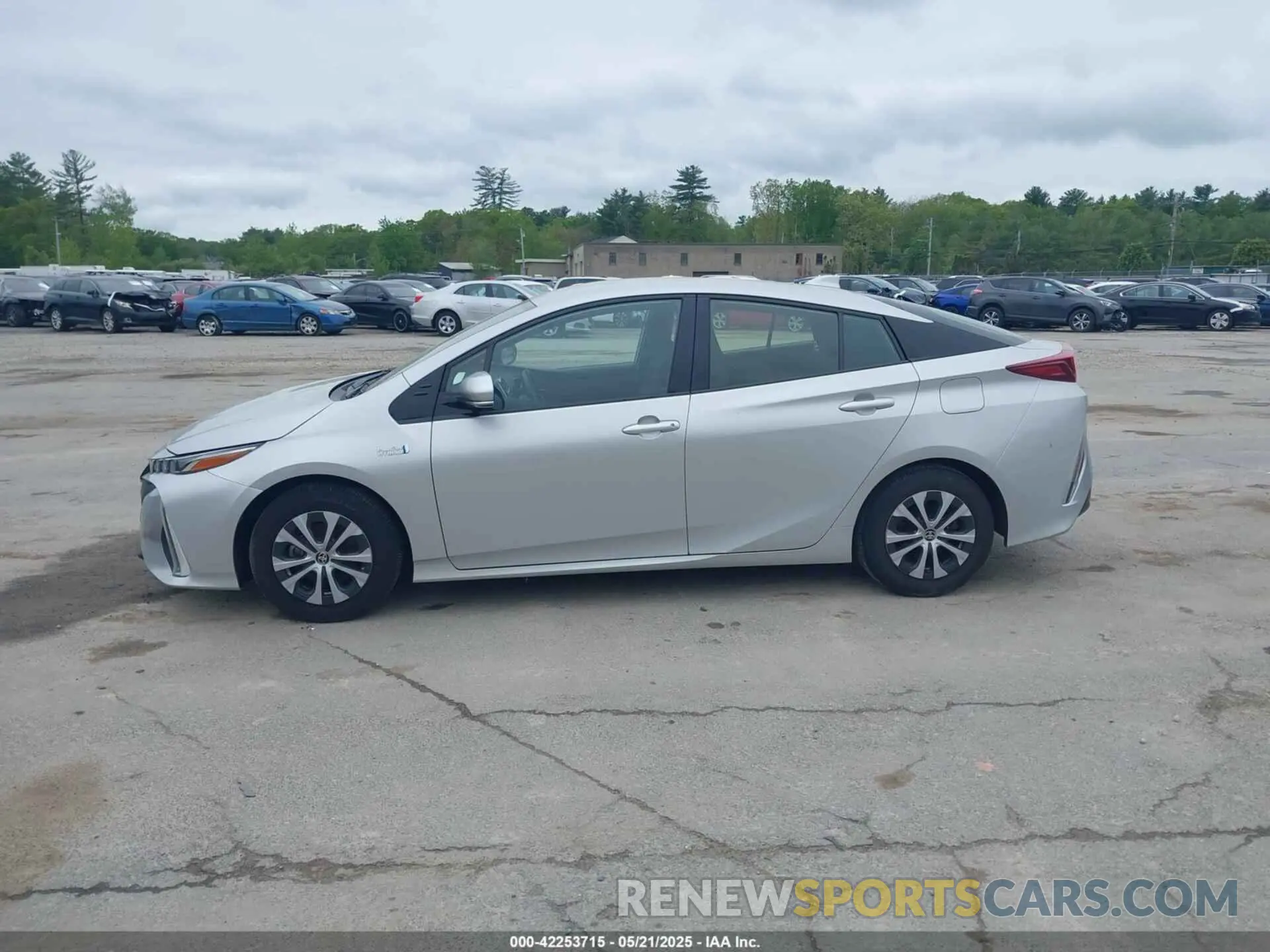 14 Photograph of a damaged car JTDKARFP7L3147014 TOYOTA PRIUS PRIME 2020