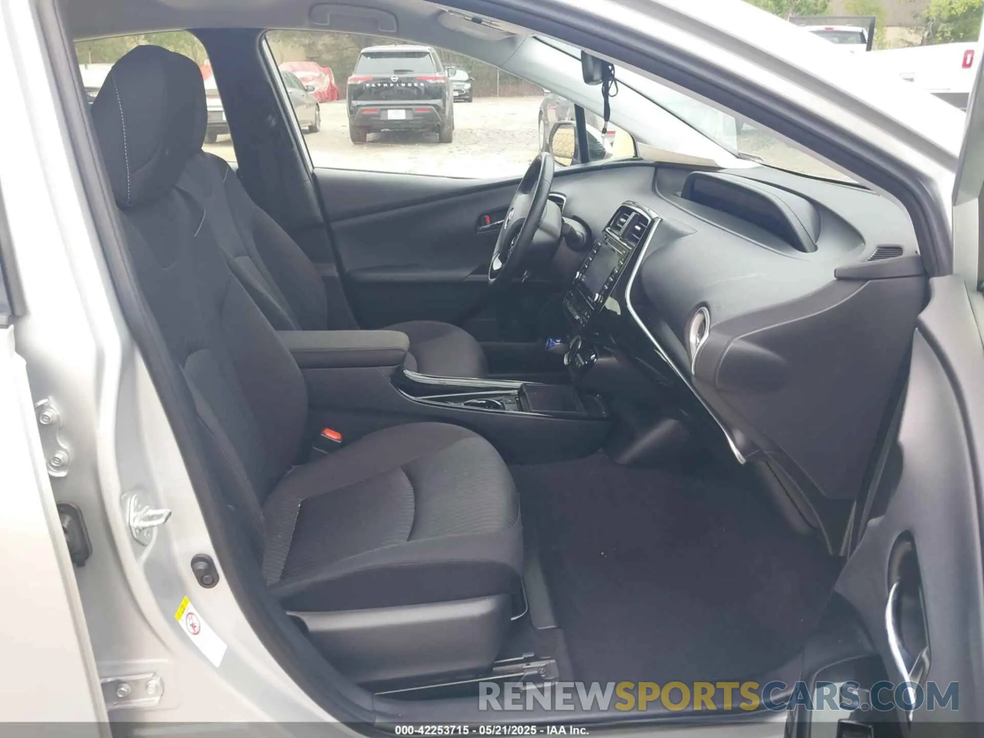 5 Photograph of a damaged car JTDKARFP7L3147014 TOYOTA PRIUS PRIME 2020