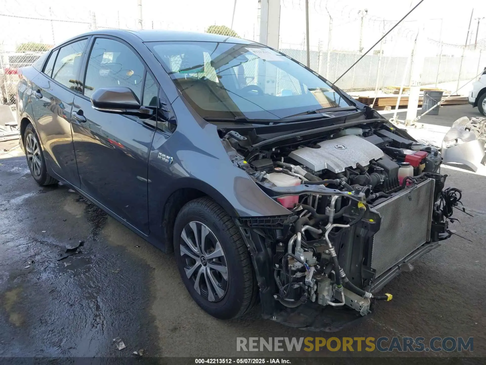 1 Photograph of a damaged car JTDKARFP8L3143375 TOYOTA PRIUS PRIME 2020