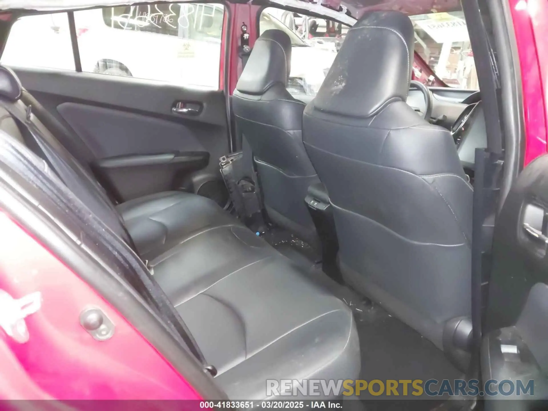 8 Фотография поврежденного автомобиля JTDKARFP8L3152951 TOYOTA PRIUS PRIME 2020