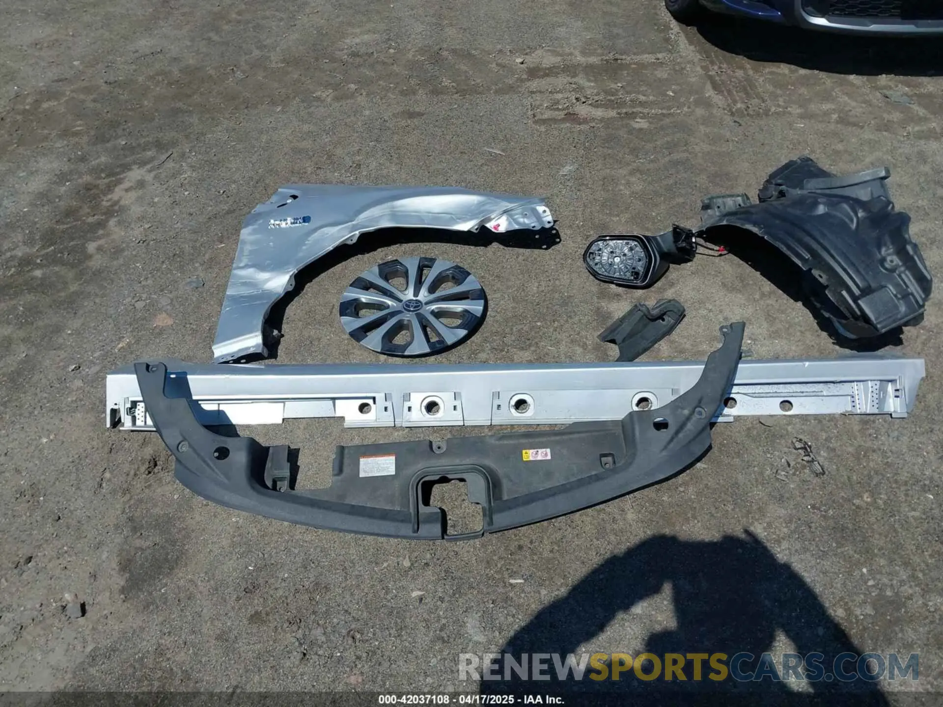 12 Фотография поврежденного автомобиля JTDKARFPXL3137917 TOYOTA PRIUS PRIME 2020