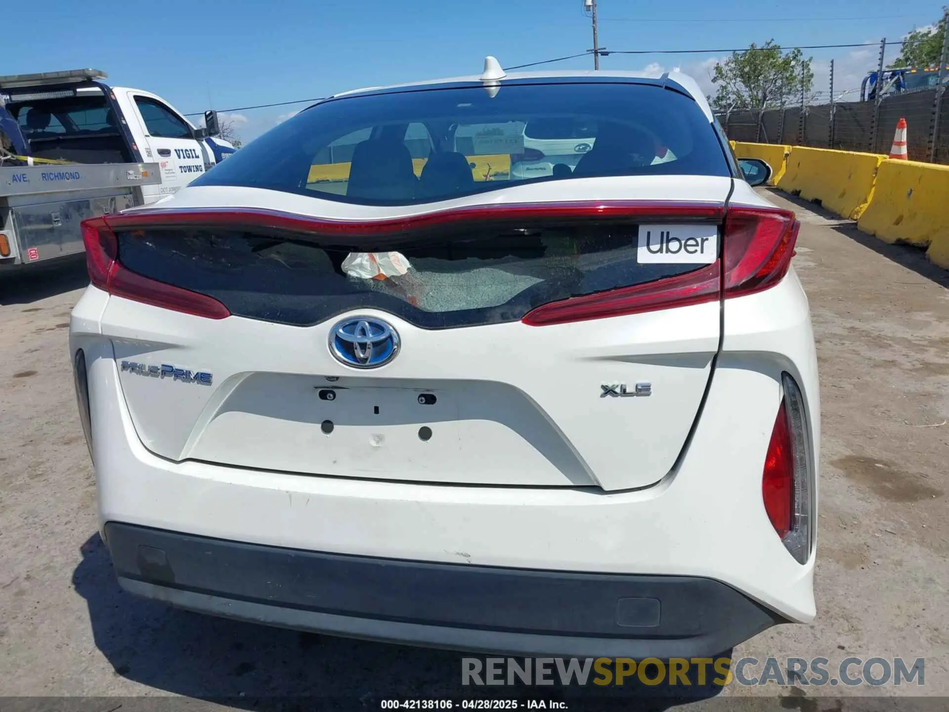 17 Photograph of a damaged car JTDKARFPXL3141711 TOYOTA PRIUS PRIME 2020