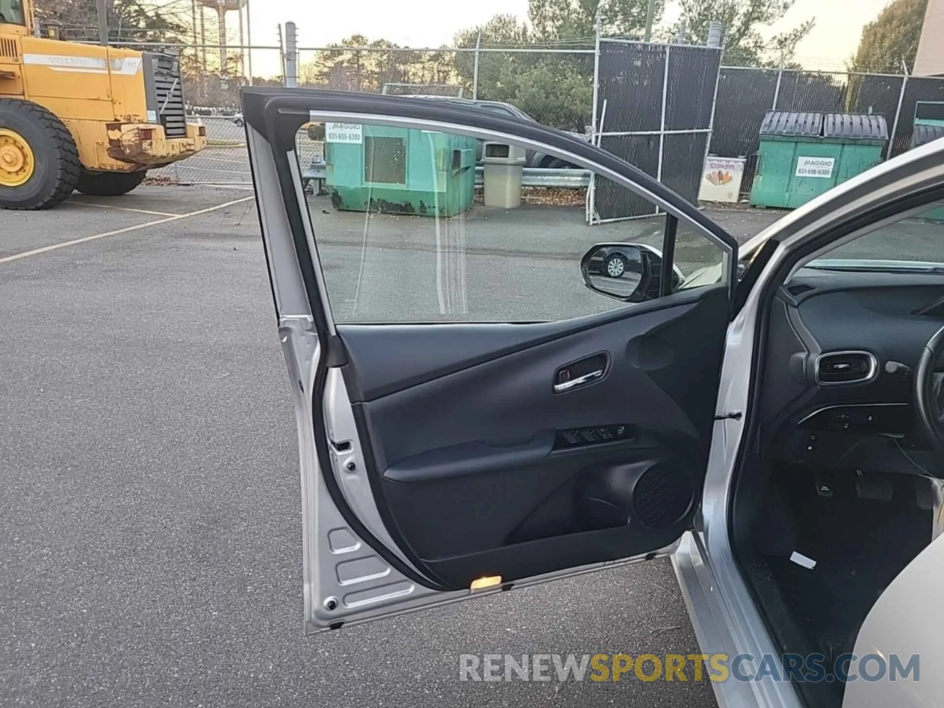 27 Photograph of a damaged car JTDKARFPXL3147265 TOYOTA PRIUS PRIME 2020