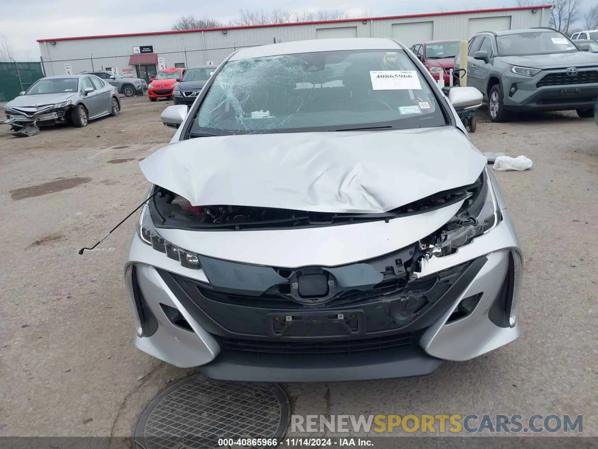 12 Photograph of a damaged car JTDKARFPXL3158265 TOYOTA PRIUS PRIME 2020