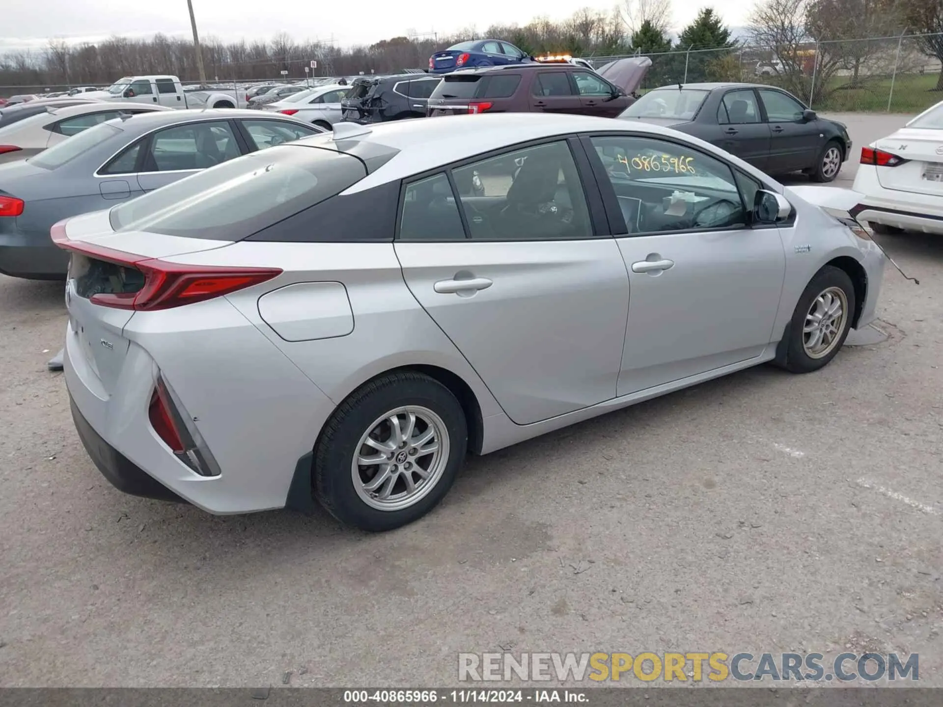 4 Photograph of a damaged car JTDKARFPXL3158265 TOYOTA PRIUS PRIME 2020