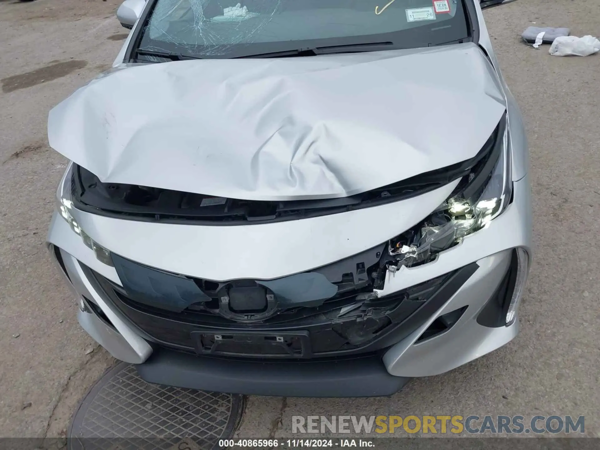 6 Photograph of a damaged car JTDKARFPXL3158265 TOYOTA PRIUS PRIME 2020