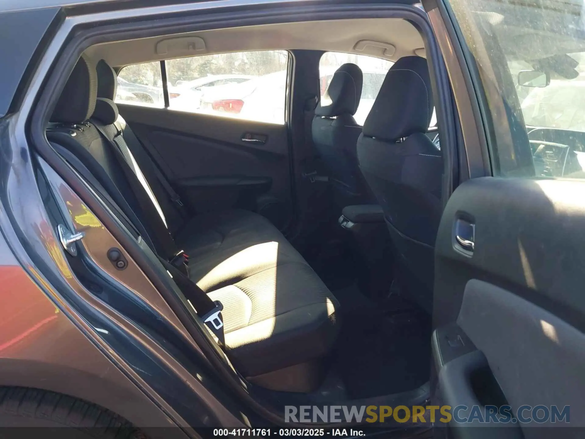8 Photograph of a damaged car JTDKAMFP0M3176097 TOYOTA PRIUS PRIME 2021