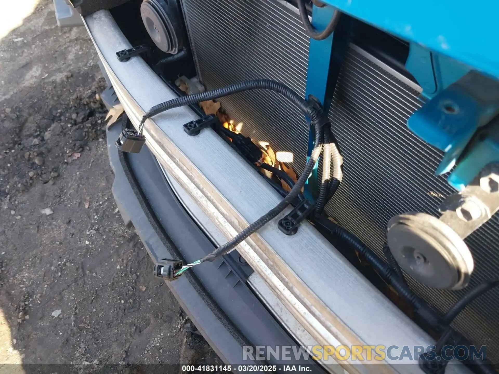 10 Photograph of a damaged car JTDKAMFP1M3166050 TOYOTA PRIUS PRIME 2021