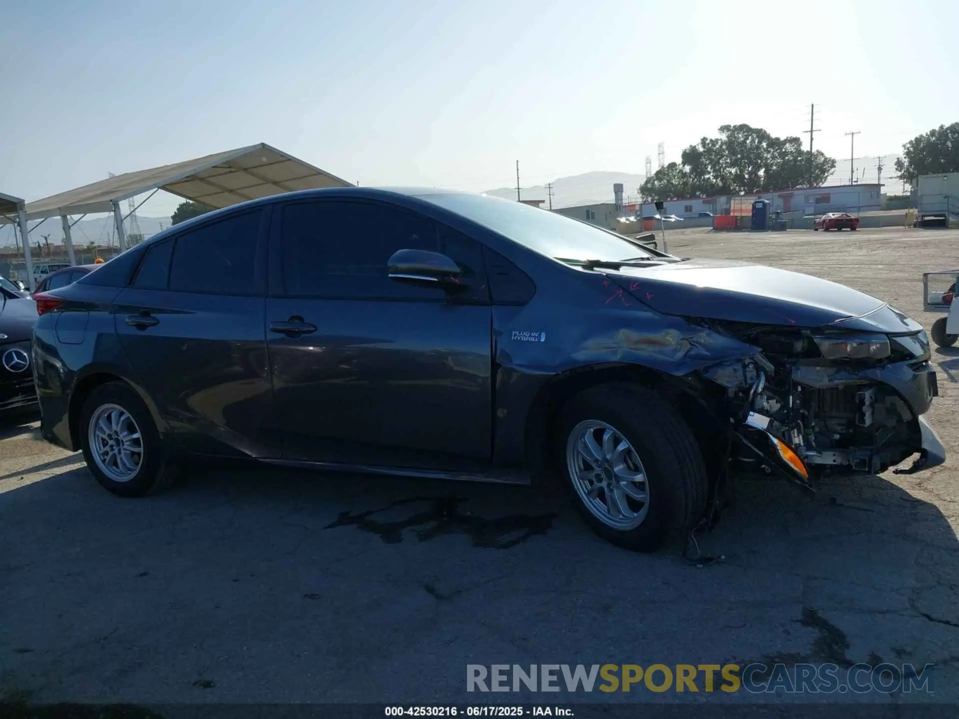 13 Фотография поврежденного автомобиля JTDKAMFP1M3195662 TOYOTA PRIUS PRIME 2021