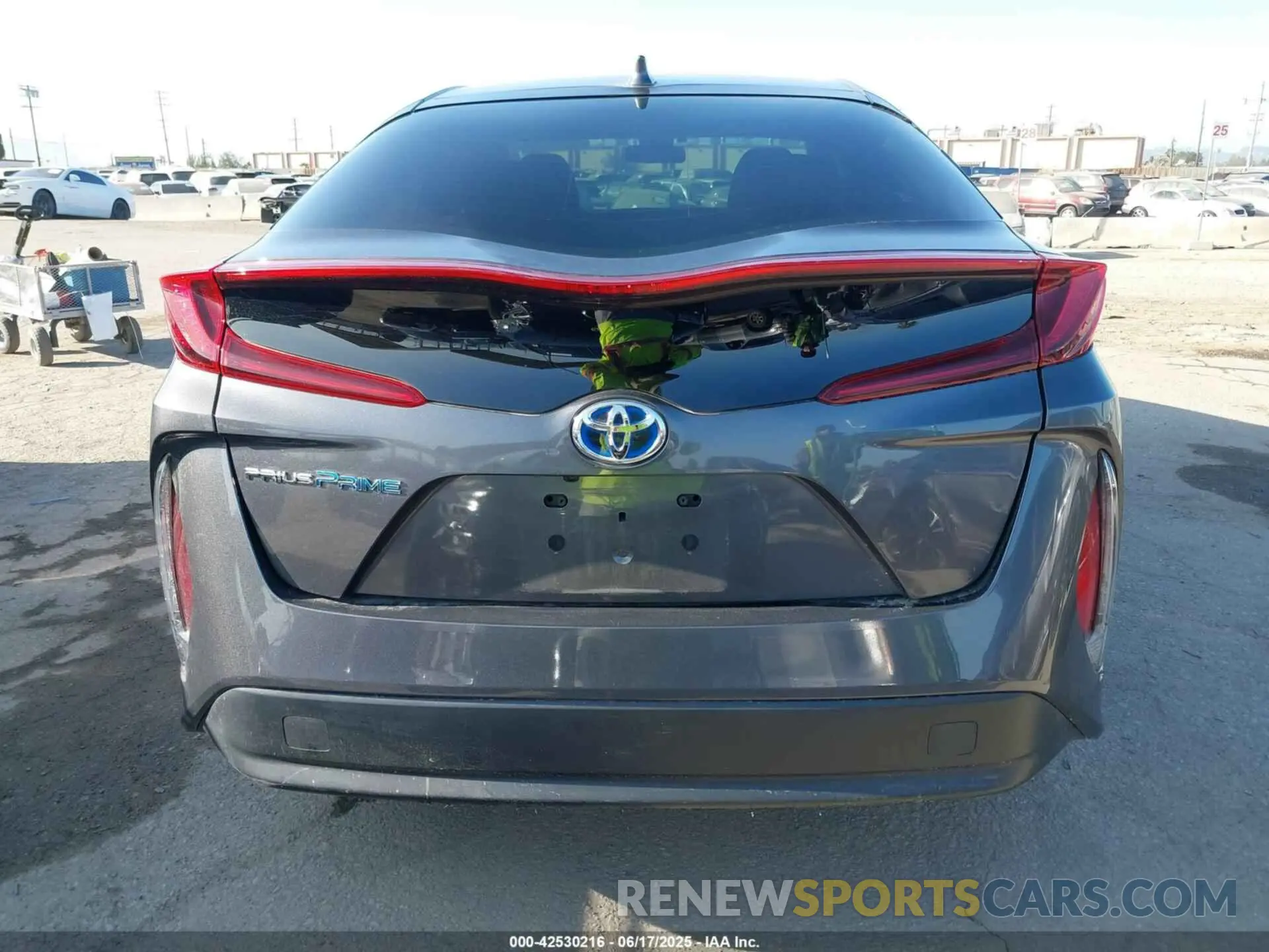 16 Фотография поврежденного автомобиля JTDKAMFP1M3195662 TOYOTA PRIUS PRIME 2021