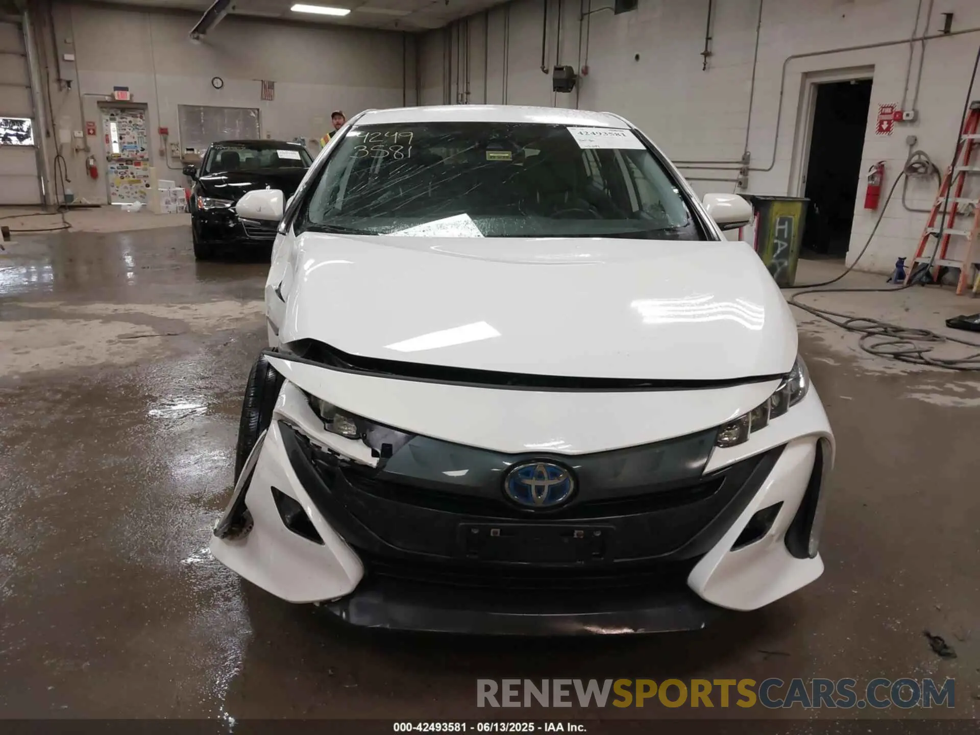 12 Photograph of a damaged car JTDKAMFP2M3166204 TOYOTA PRIUS PRIME 2021