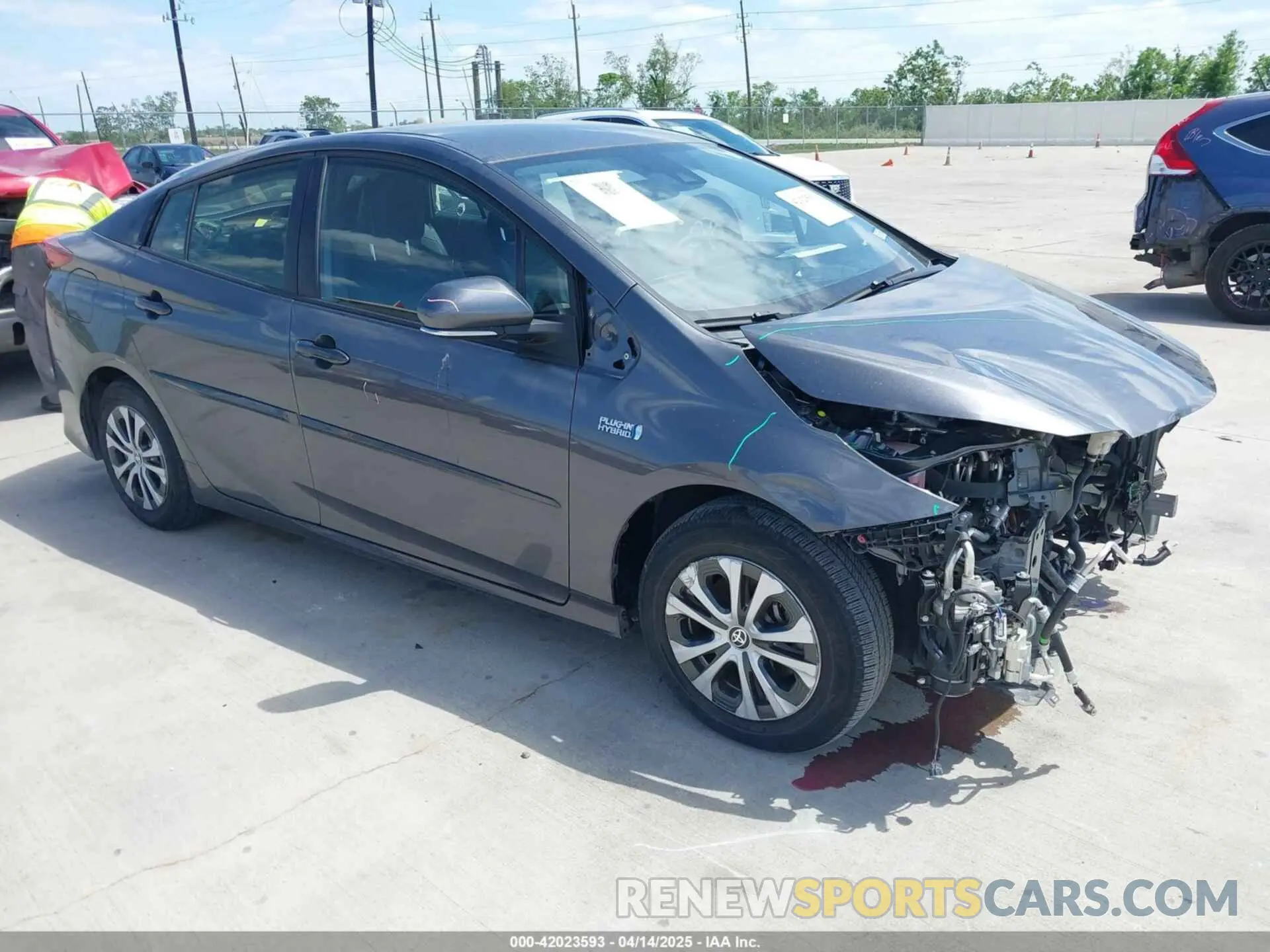1 Фотография поврежденного автомобиля JTDKAMFP3M3193640 TOYOTA PRIUS PRIME 2021