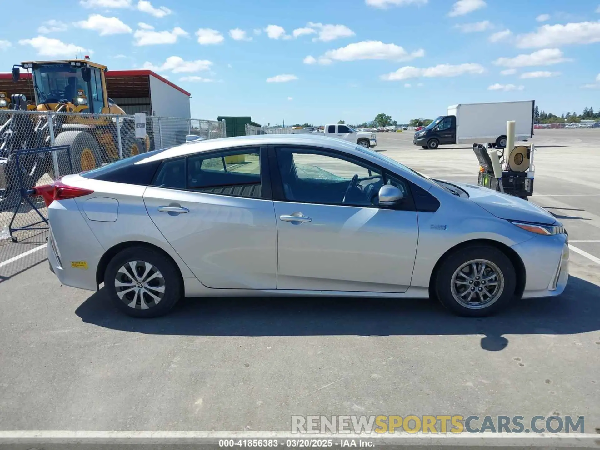 14 Photograph of a damaged car JTDKAMFP4M3175051 TOYOTA PRIUS PRIME 2021