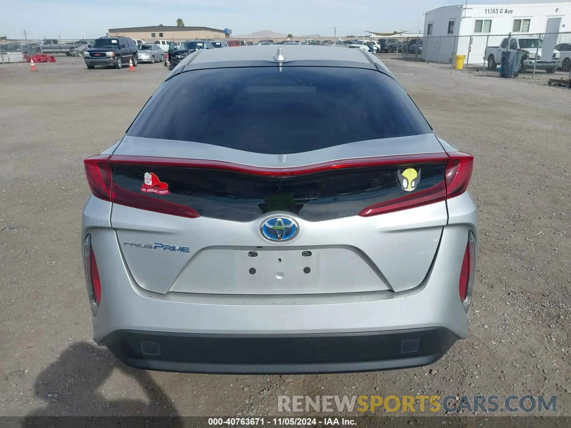 17 Photograph of a damaged car JTDKAMFP5M3171509 TOYOTA PRIUS PRIME 2021