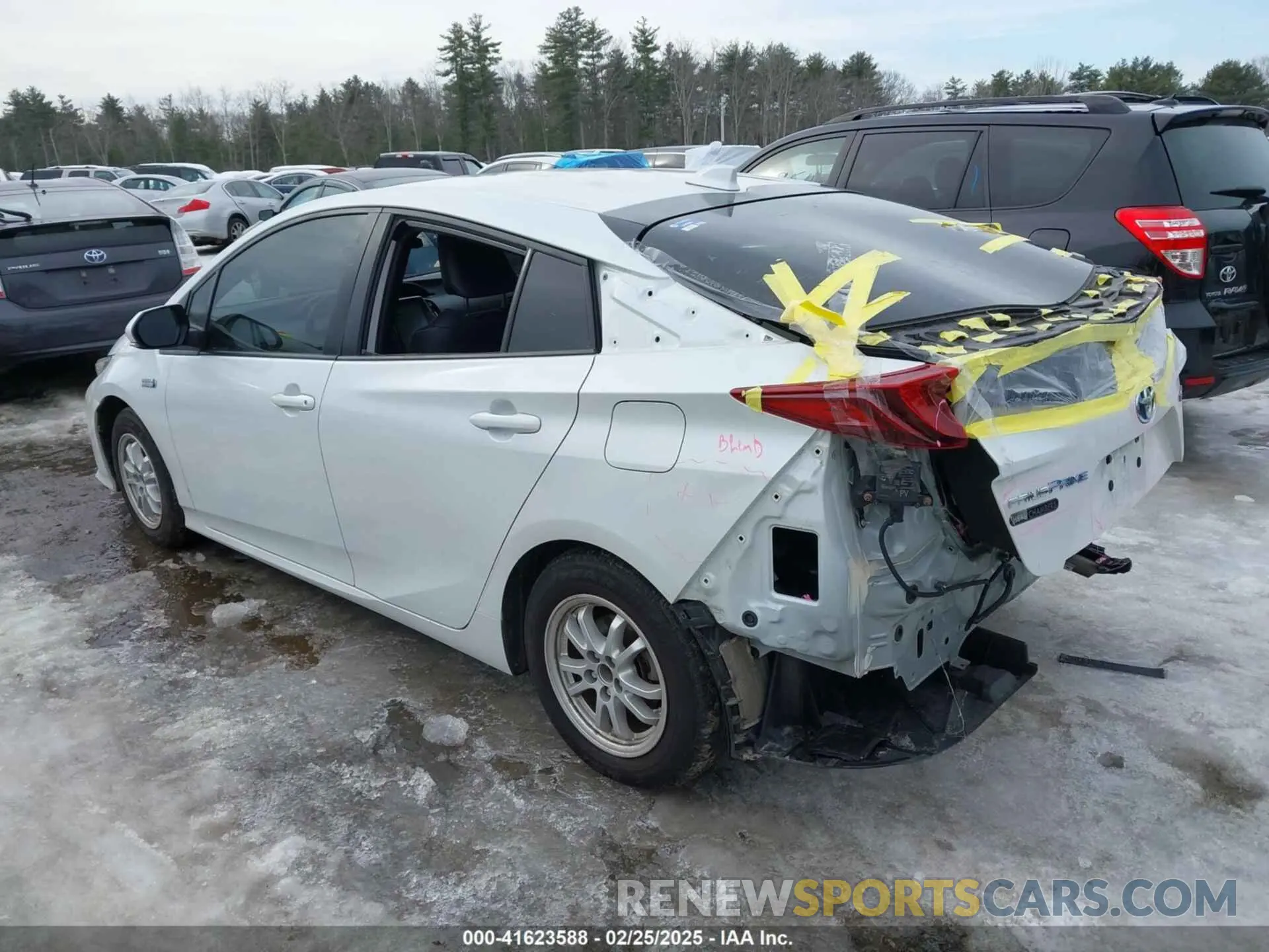 3 Фотография поврежденного автомобиля JTDKAMFP5M3181120 TOYOTA PRIUS PRIME 2021