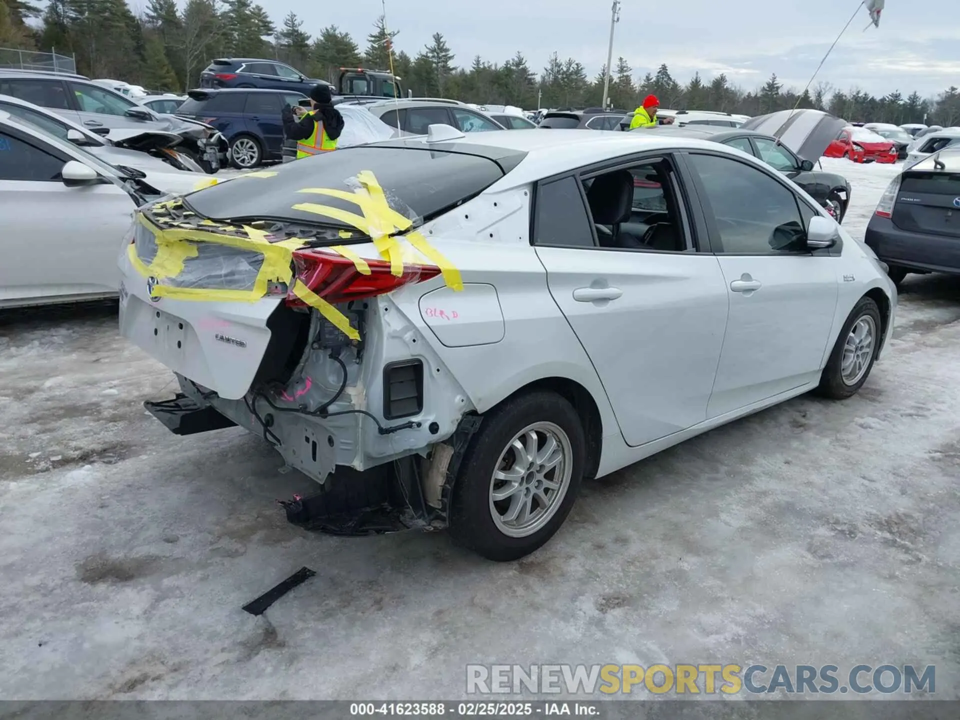 4 Фотография поврежденного автомобиля JTDKAMFP5M3181120 TOYOTA PRIUS PRIME 2021