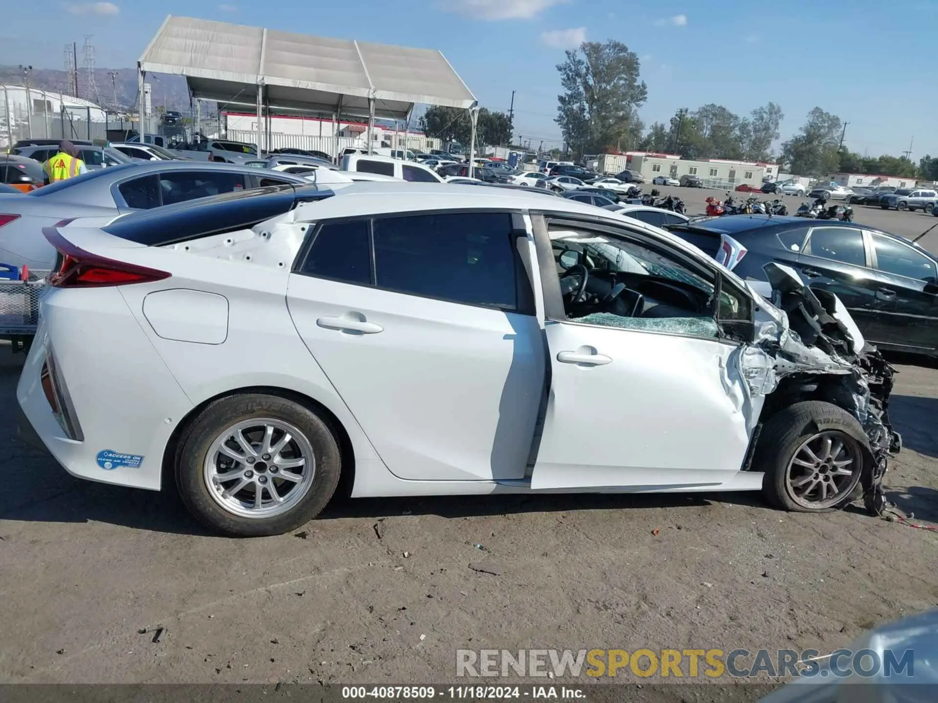 13 Photograph of a damaged car JTDKAMFP6M3166318 TOYOTA PRIUS PRIME 2021