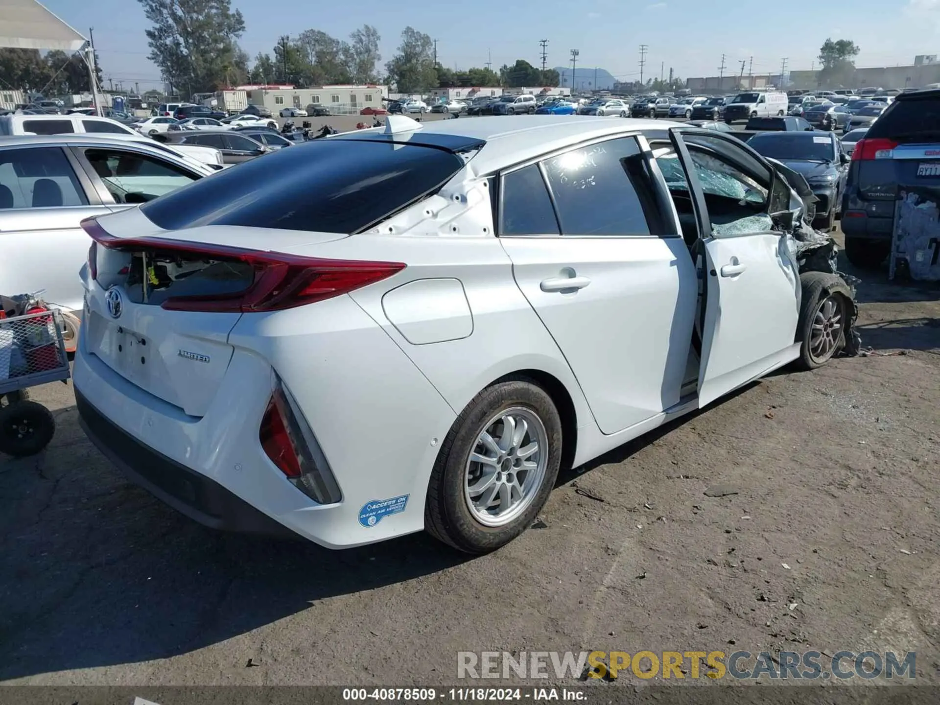 4 Photograph of a damaged car JTDKAMFP6M3166318 TOYOTA PRIUS PRIME 2021