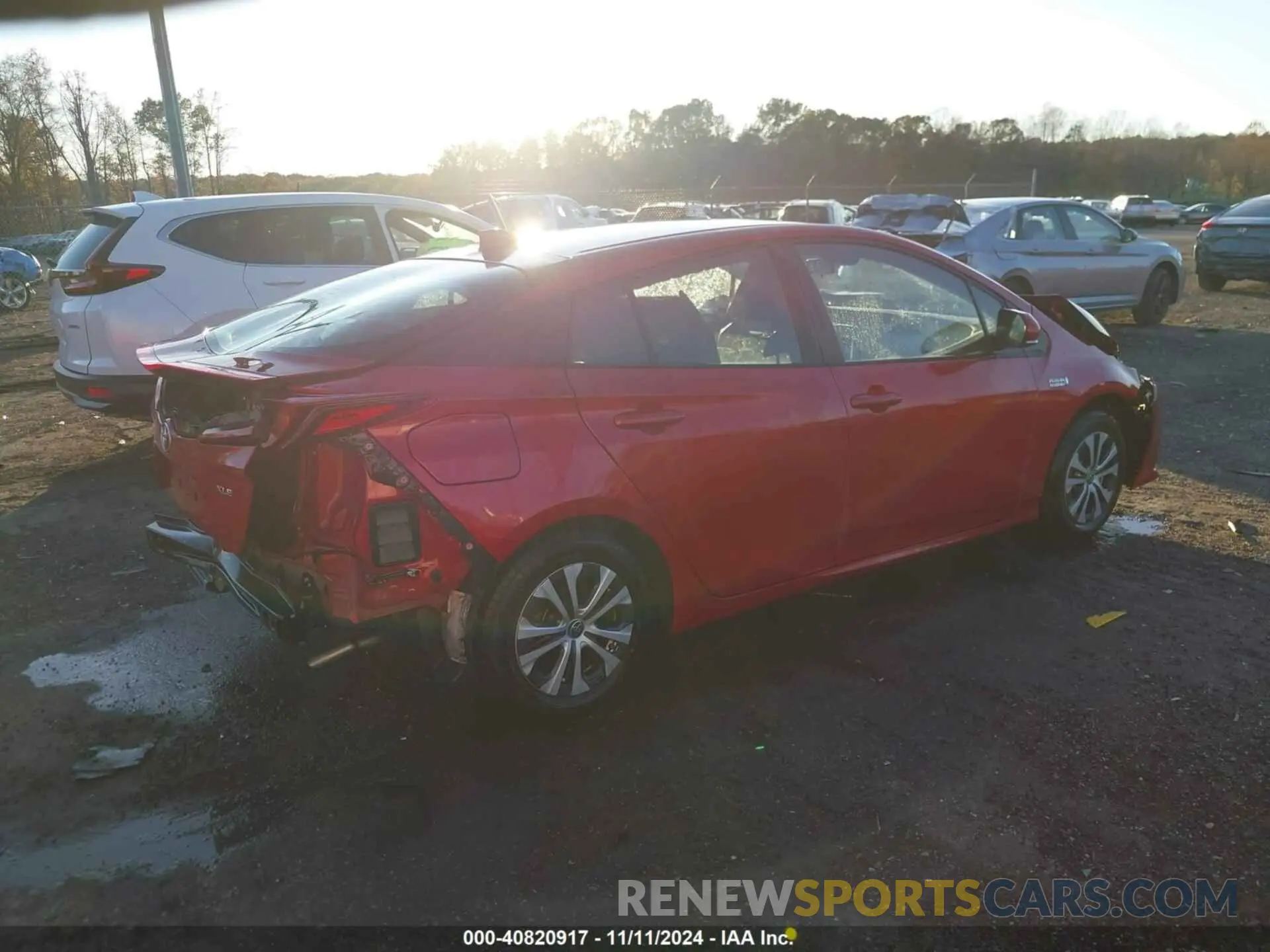 4 Photograph of a damaged car JTDKAMFP7M3177618 TOYOTA PRIUS PRIME 2021