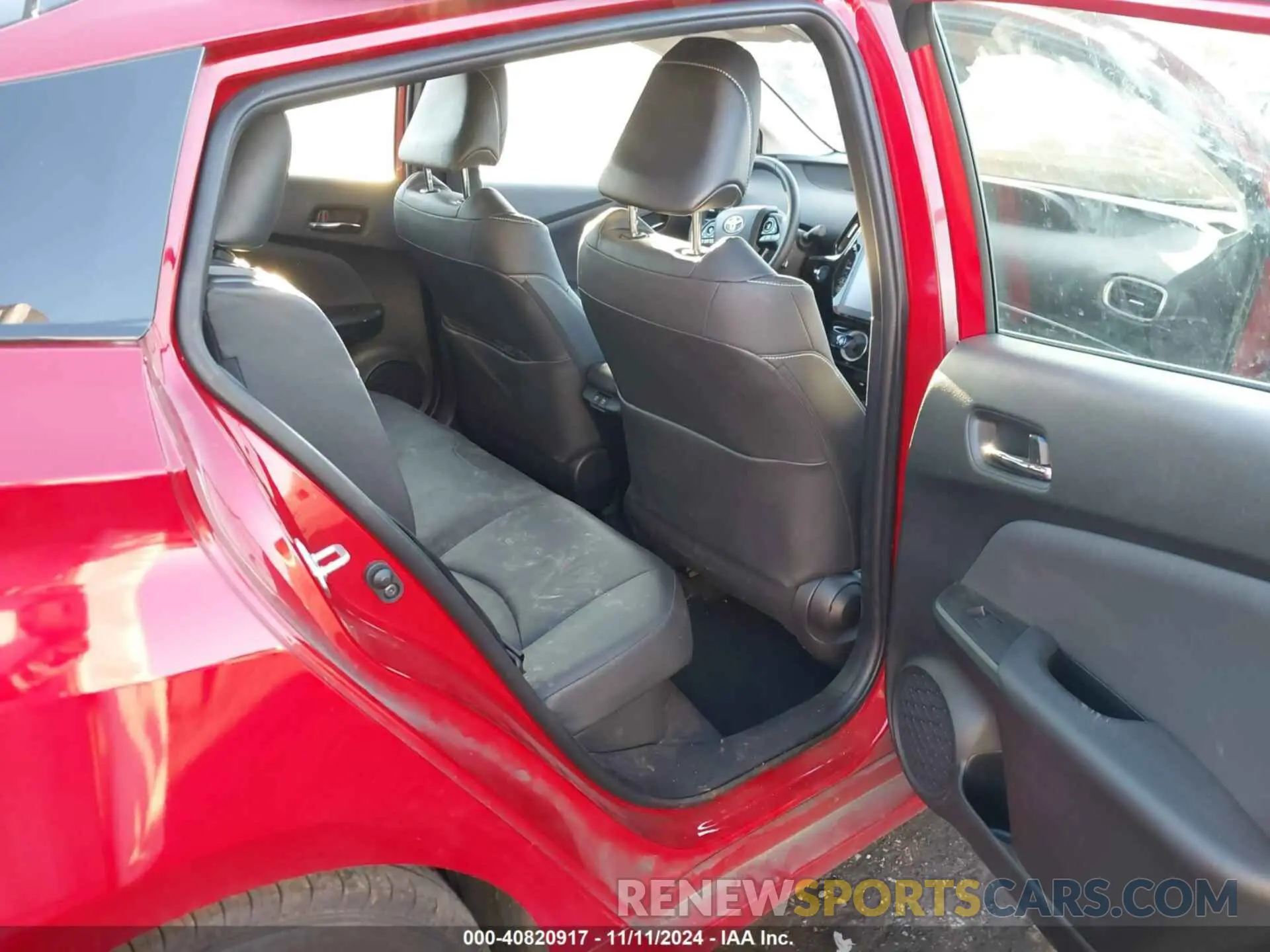 8 Photograph of a damaged car JTDKAMFP7M3177618 TOYOTA PRIUS PRIME 2021