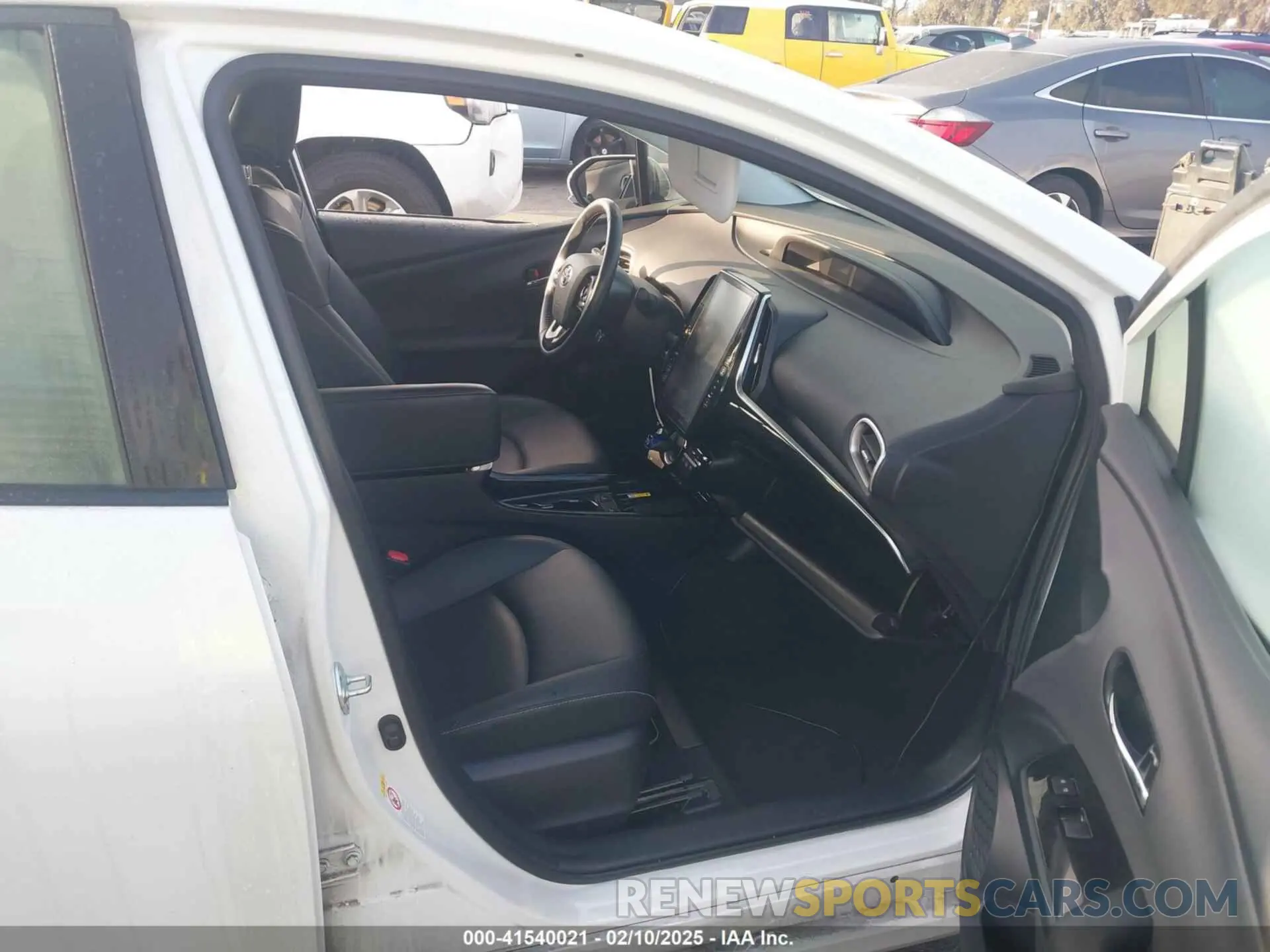 5 Photograph of a damaged car JTDKAMFP7M3193401 TOYOTA PRIUS PRIME 2021