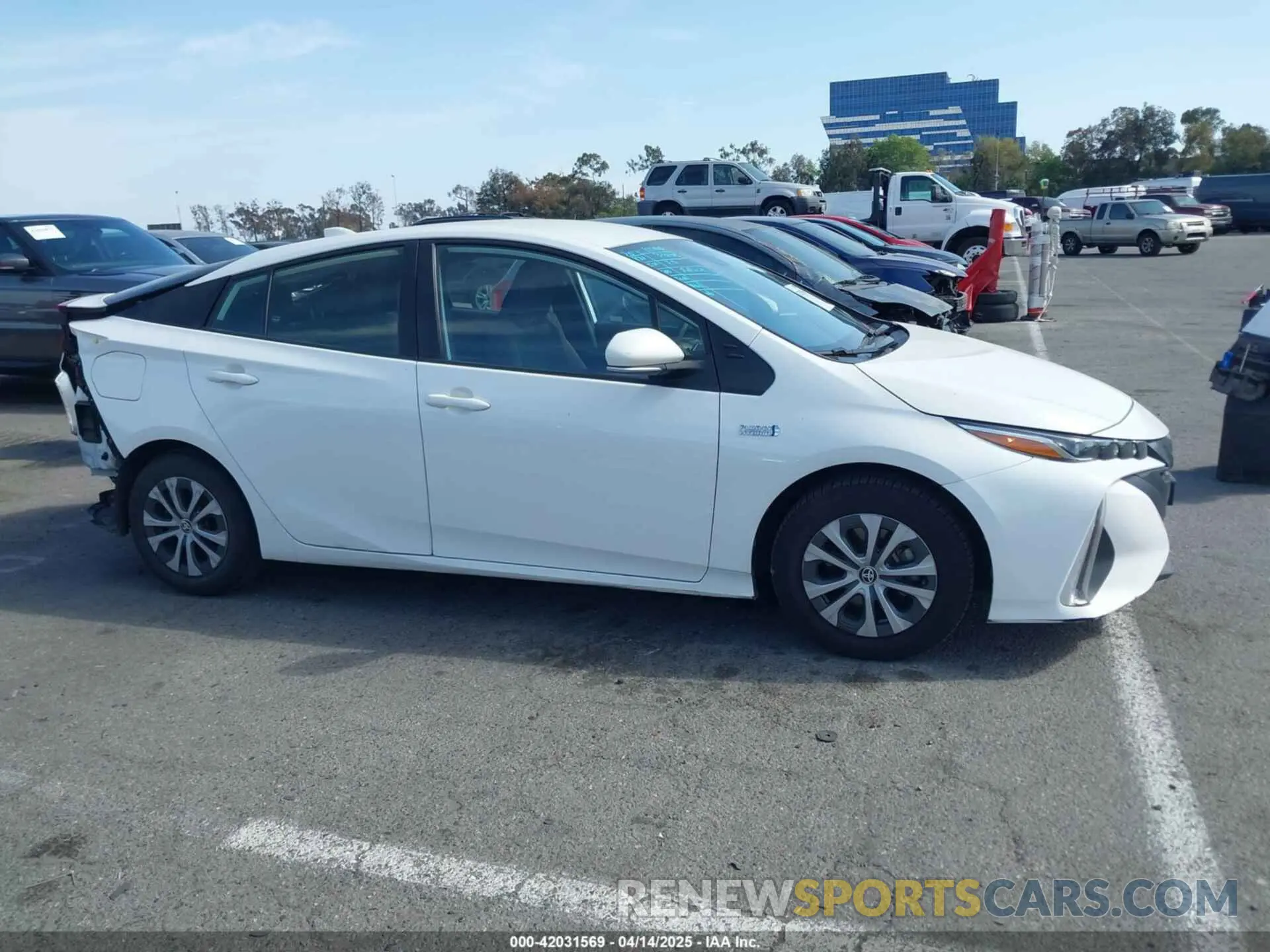 14 Фотография поврежденного автомобиля JTDKAMFP7M3197111 TOYOTA PRIUS PRIME 2021