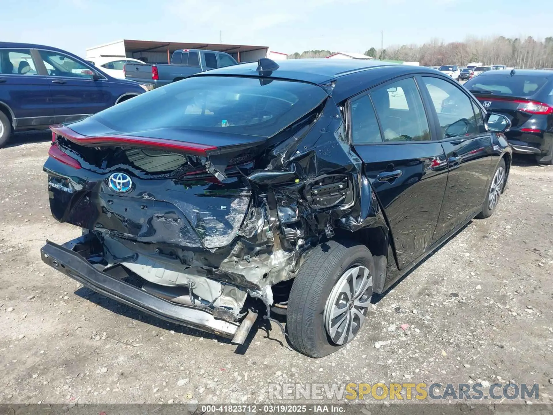 4 Photograph of a damaged car JTDKAMFP8M3164750 TOYOTA PRIUS PRIME 2021