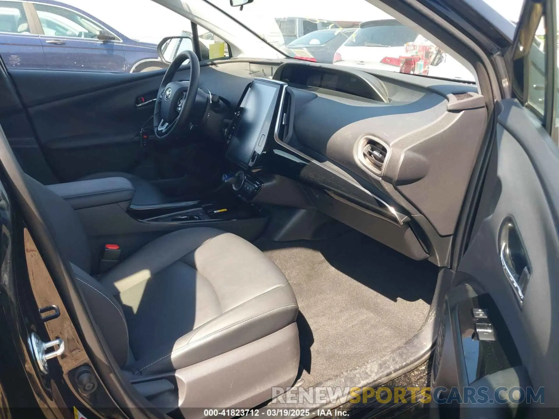 5 Photograph of a damaged car JTDKAMFP8M3164750 TOYOTA PRIUS PRIME 2021