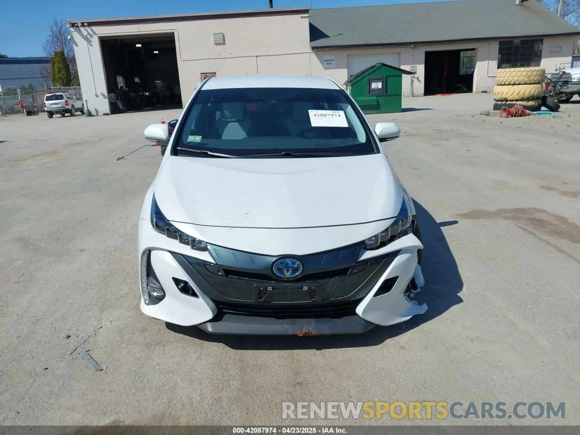 12 Фотография поврежденного автомобиля JTDKAMFP8M3174629 TOYOTA PRIUS PRIME 2021