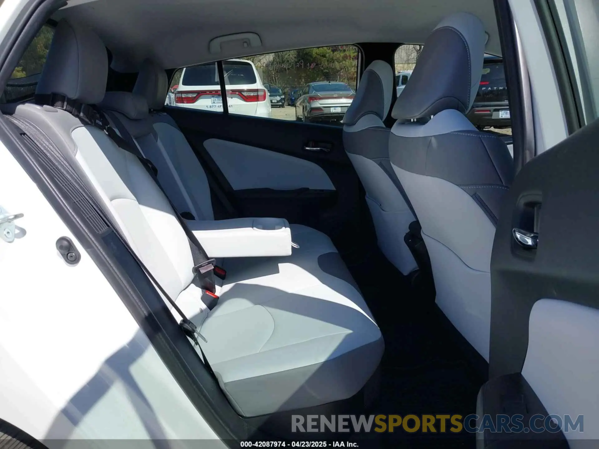8 Фотография поврежденного автомобиля JTDKAMFP8M3174629 TOYOTA PRIUS PRIME 2021