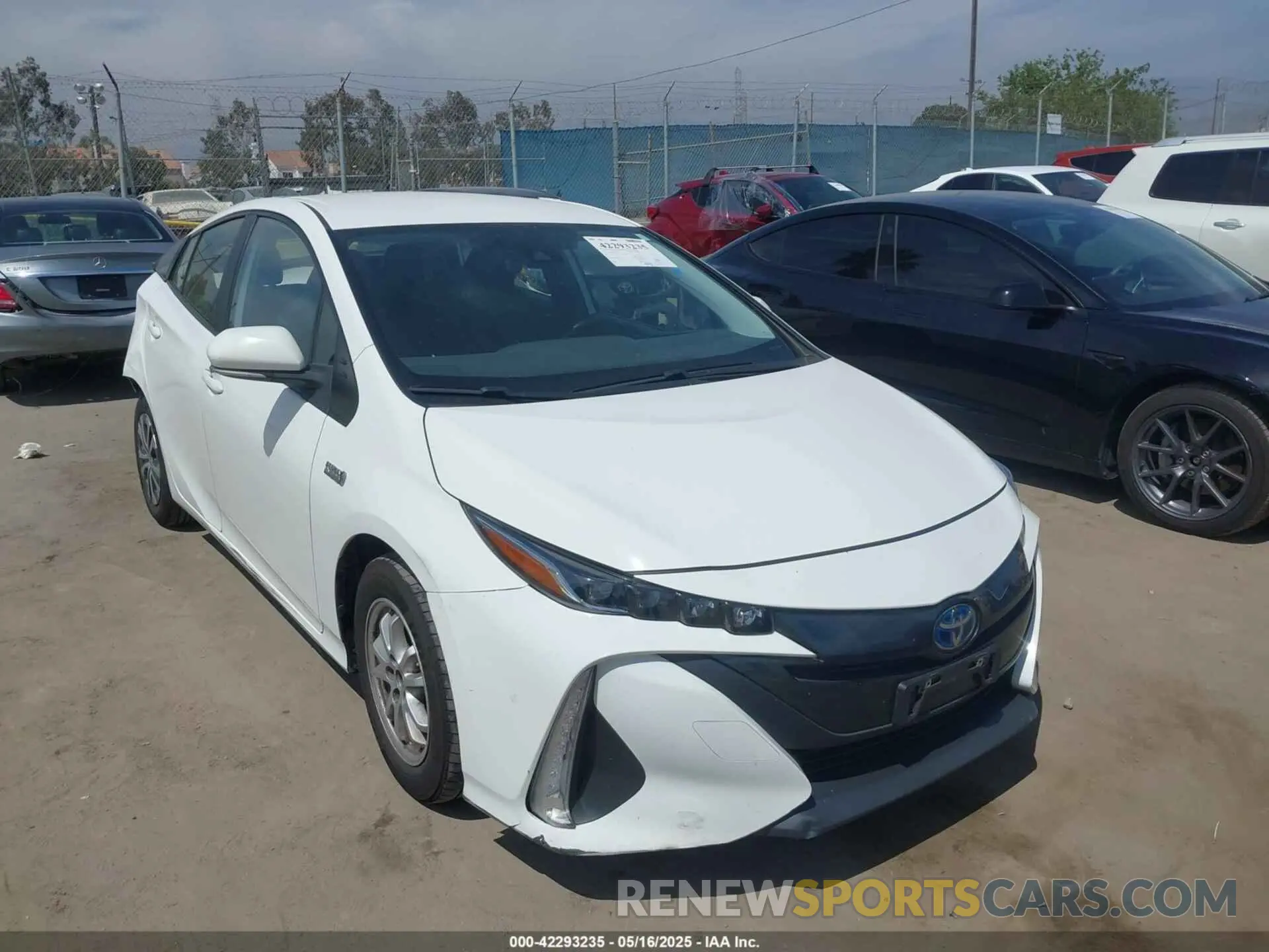 1 Photograph of a damaged car JTDKAMFP8M3193049 TOYOTA PRIUS PRIME 2021