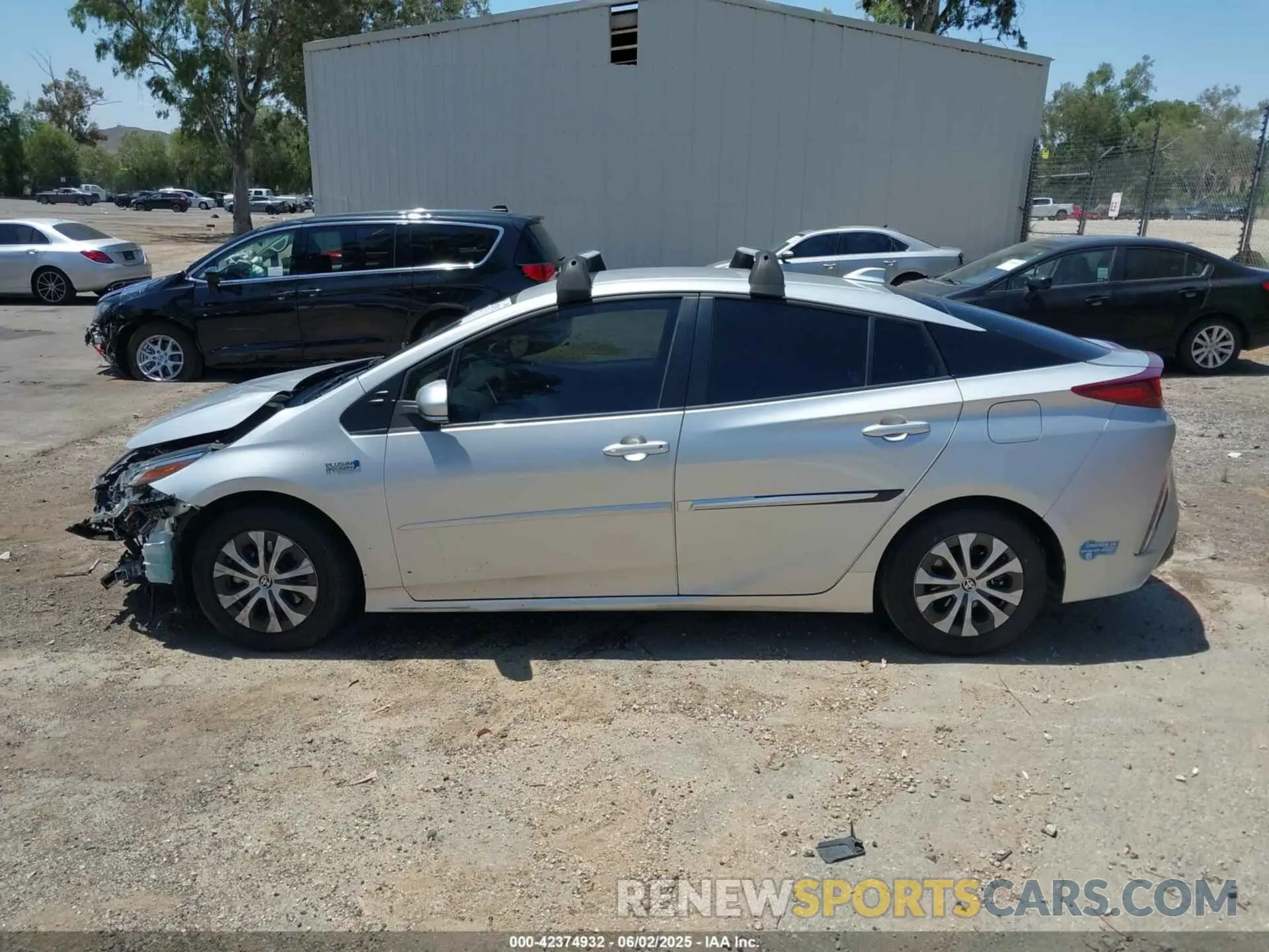 13 Фотография поврежденного автомобиля JTDKAMFP0N3204255 TOYOTA PRIUS PRIME 2022