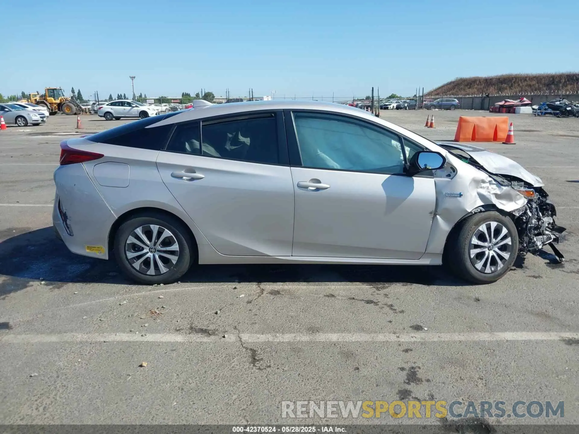 14 Photograph of a damaged car JTDKAMFP0N3218382 TOYOTA PRIUS PRIME 2022