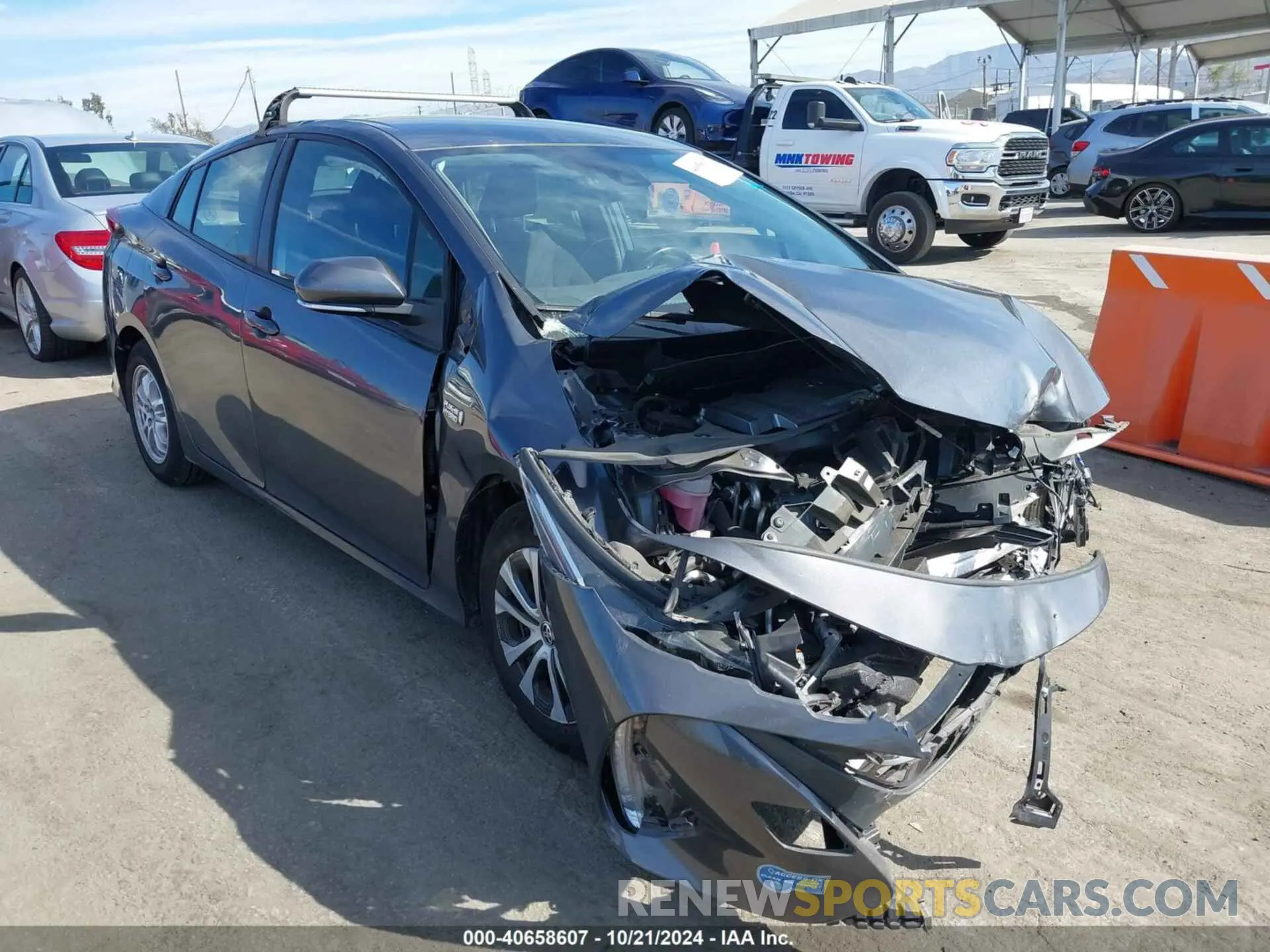 1 Photograph of a damaged car JTDKAMFP1N3202871 TOYOTA PRIUS PRIME 2022