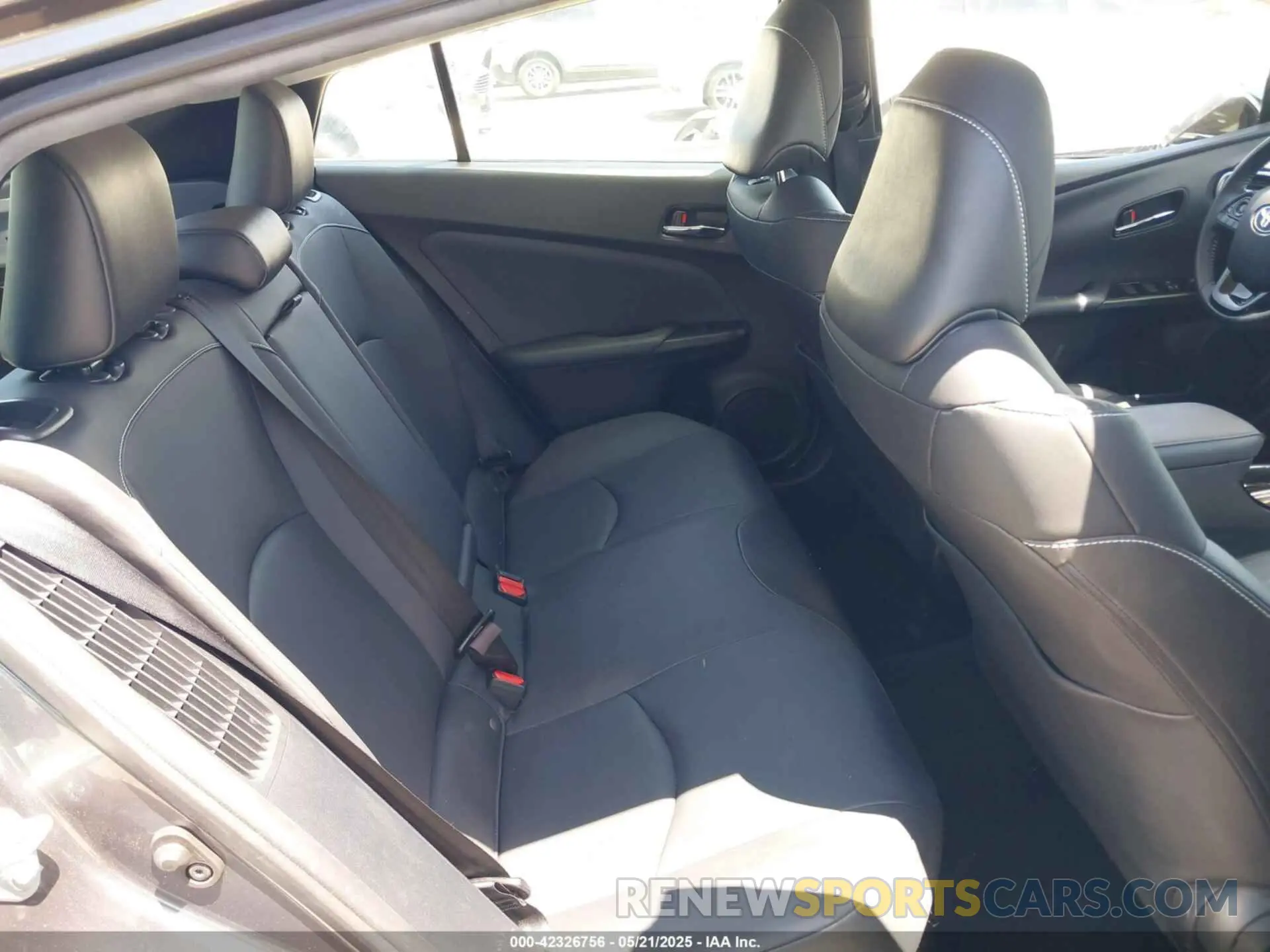 8 Photograph of a damaged car JTDKAMFP3N3203004 TOYOTA PRIUS PRIME 2022