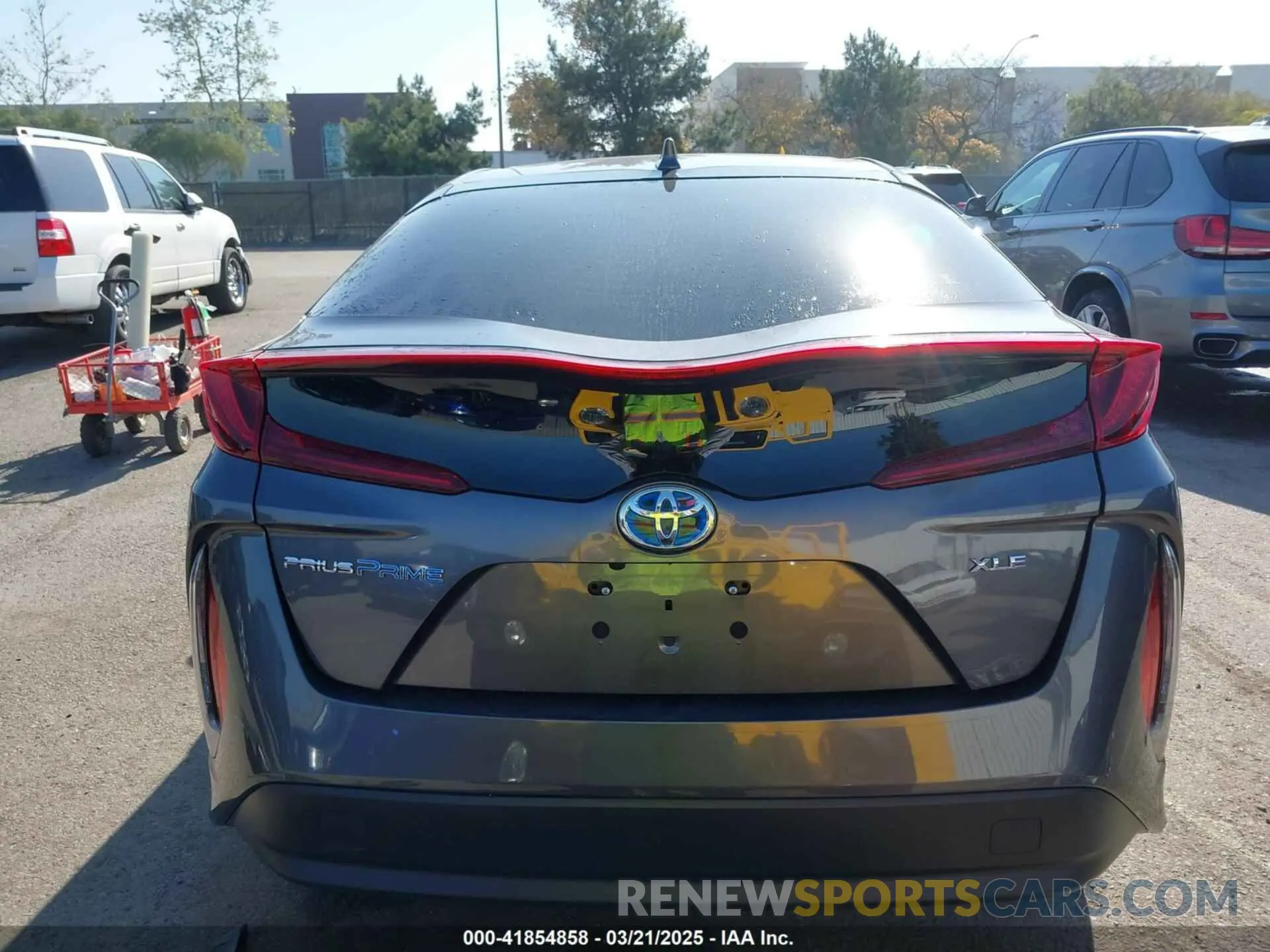 17 Photograph of a damaged car JTDKAMFP3N3229070 TOYOTA PRIUS PRIME 2022