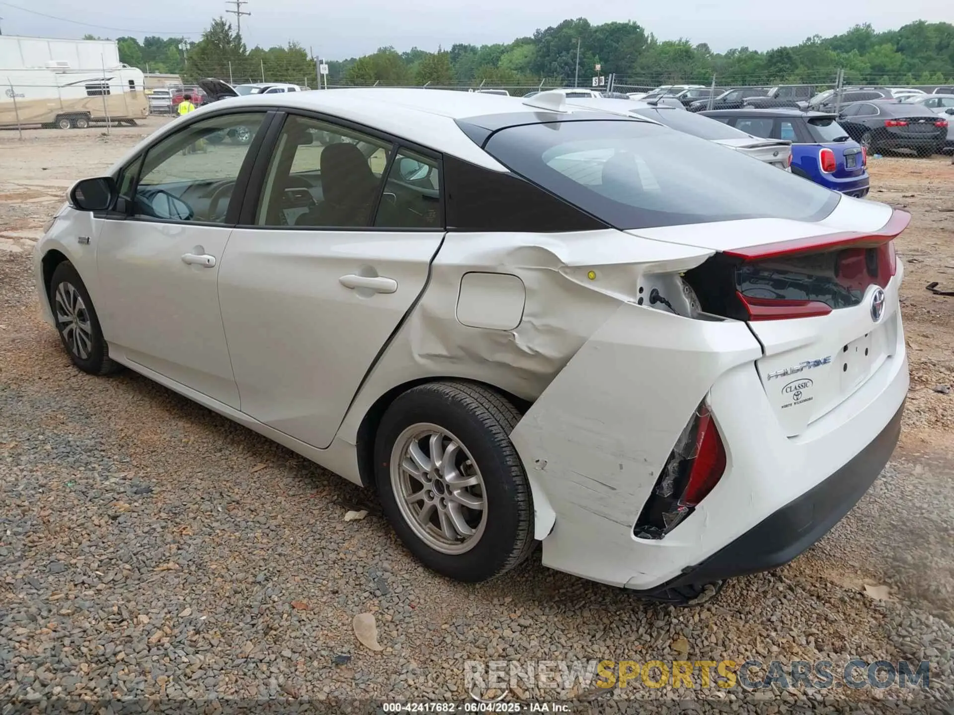 3 Photograph of a damaged car JTDKAMFP5N3213324 TOYOTA PRIUS PRIME 2022