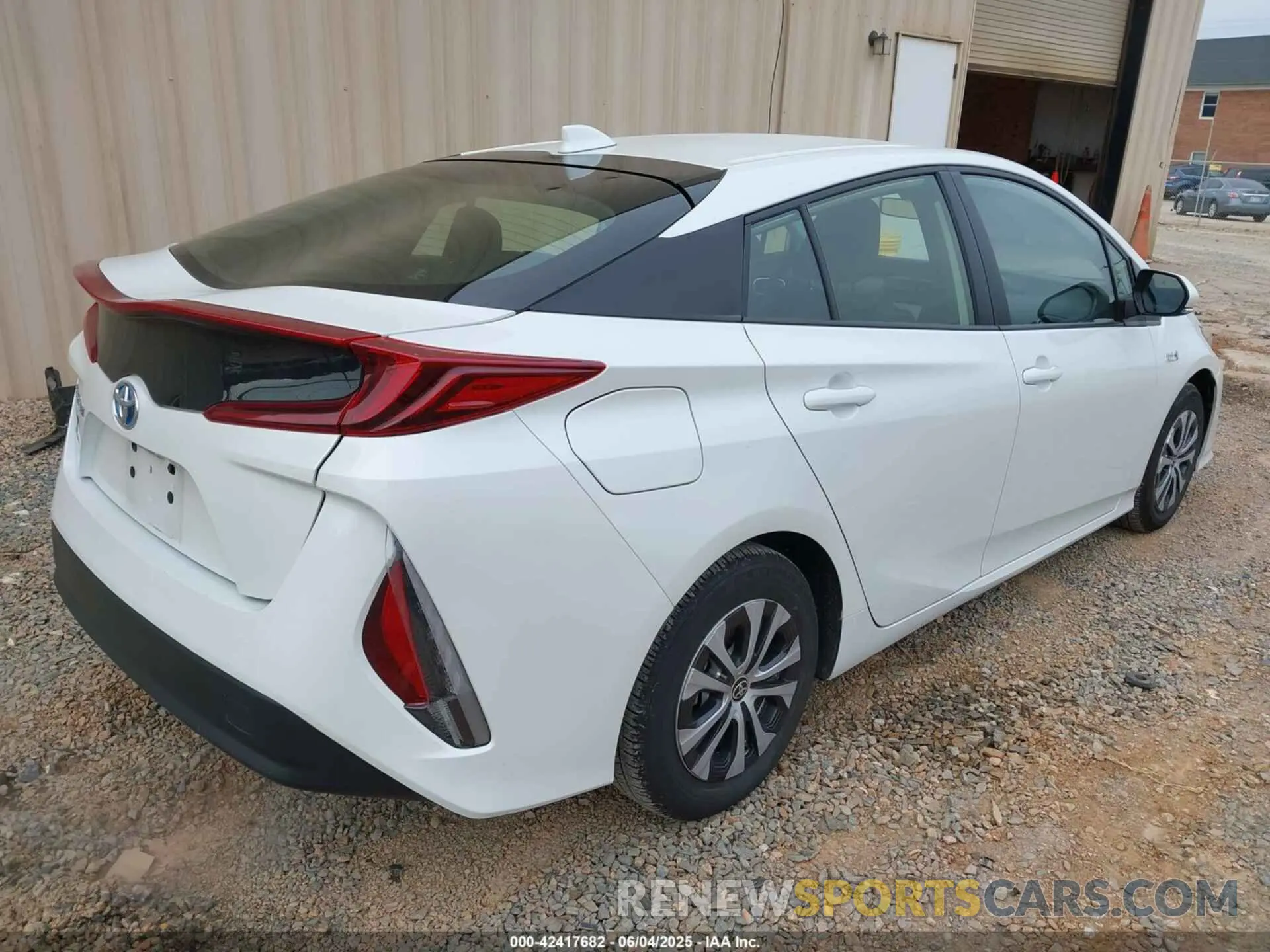 4 Photograph of a damaged car JTDKAMFP5N3213324 TOYOTA PRIUS PRIME 2022