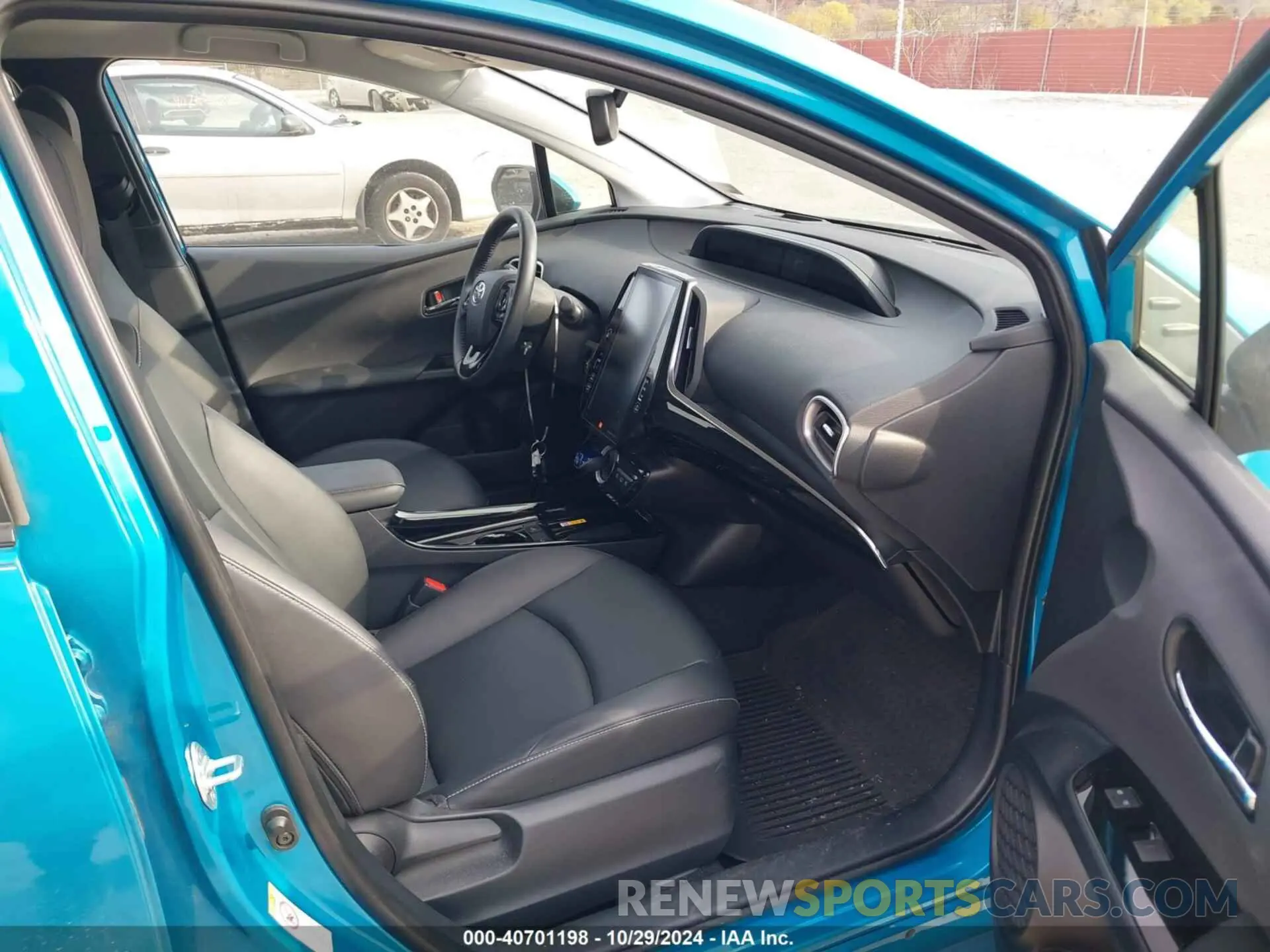 5 Photograph of a damaged car JTDKAMFP7N3224843 TOYOTA PRIUS PRIME 2022