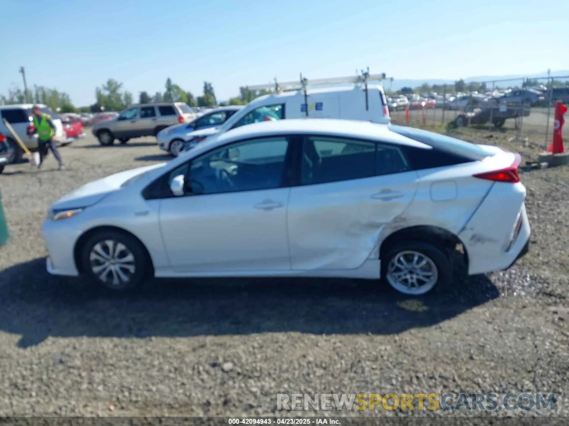 14 Фотография поврежденного автомобиля JTDKAMFP8N3198379 TOYOTA PRIUS PRIME 2022
