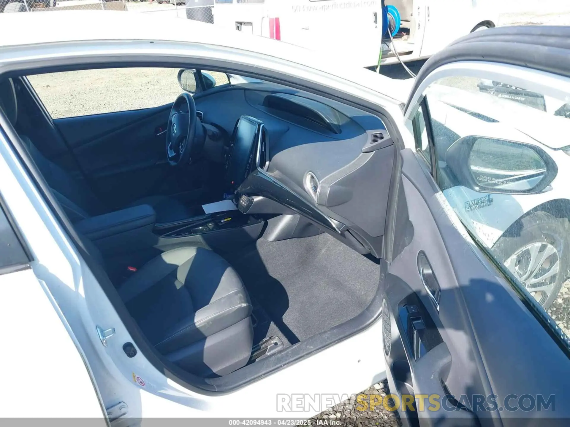5 Фотография поврежденного автомобиля JTDKAMFP8N3198379 TOYOTA PRIUS PRIME 2022