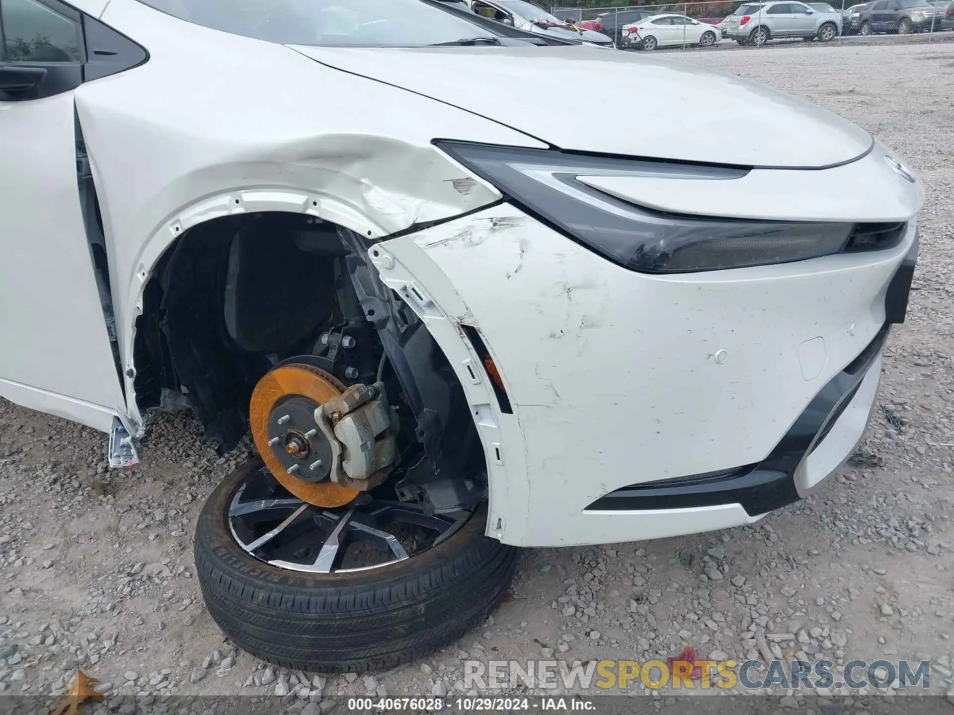 17 Фотография поврежденного автомобиля JTDACACU1R3017062 TOYOTA PRIUS PRIME 2024