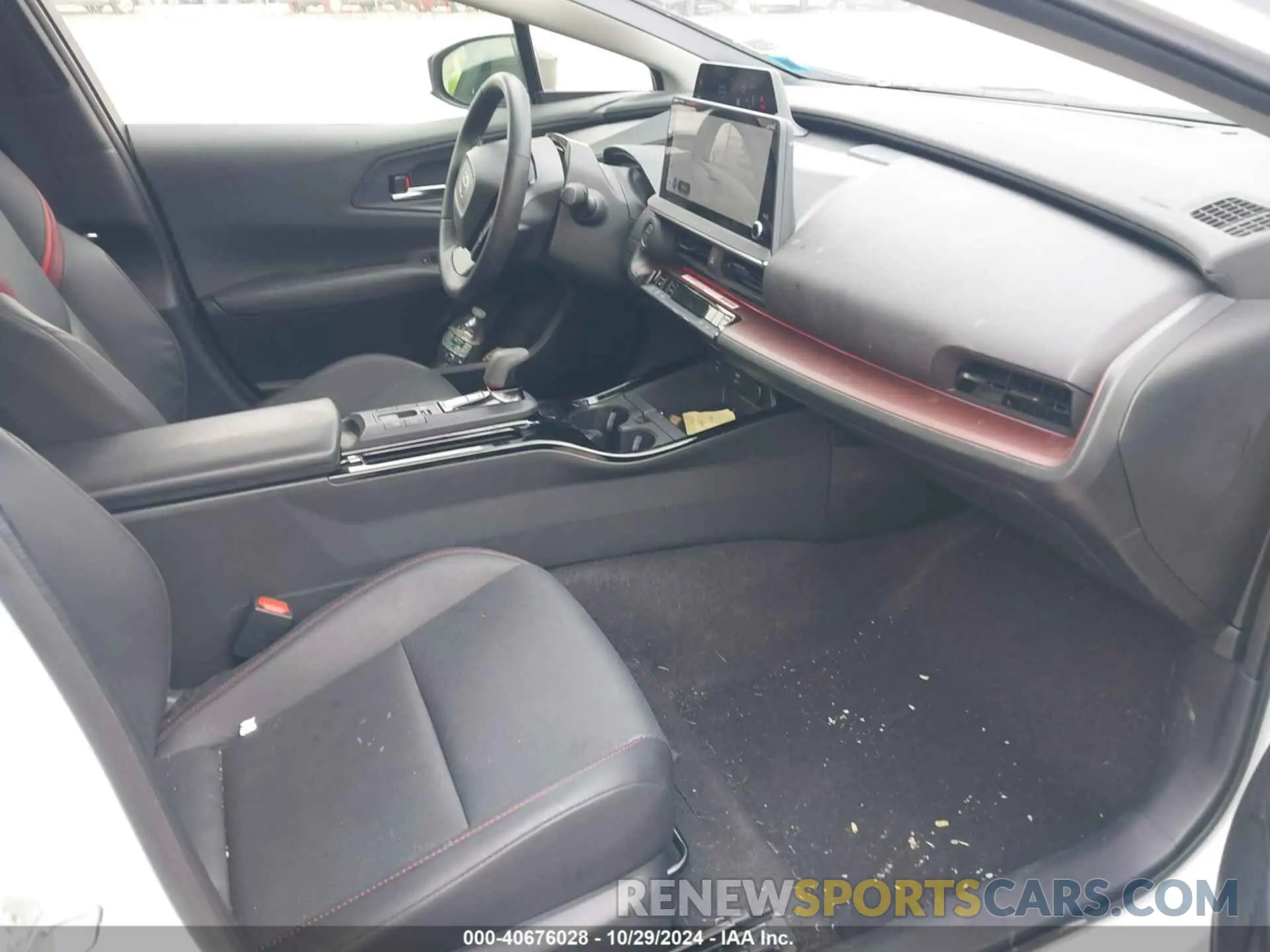 5 Фотография поврежденного автомобиля JTDACACU1R3017062 TOYOTA PRIUS PRIME 2024