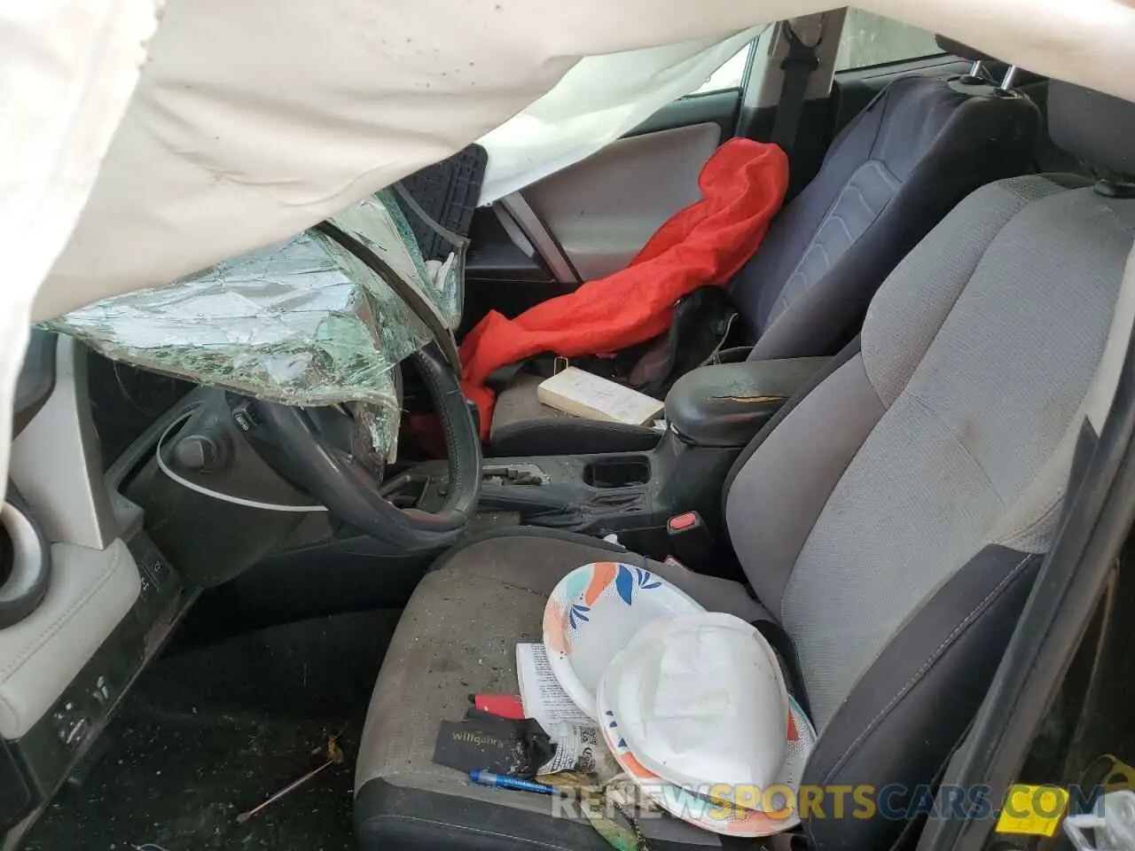 7 Фотография поврежденного автомобиля 2T3RFREV1GW457601 TOYOTA RAV4 2016